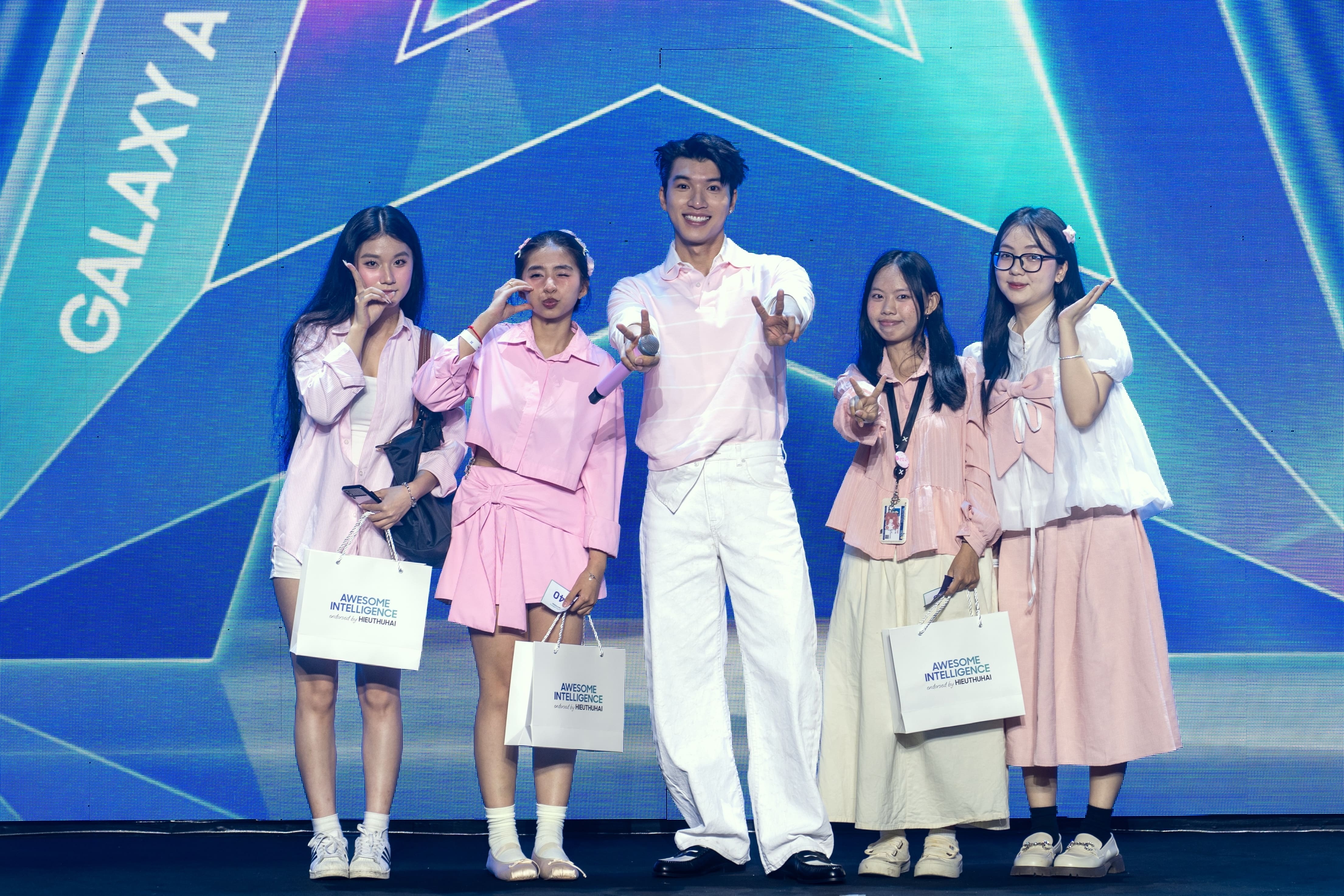 Samsung Galaxy anh 20