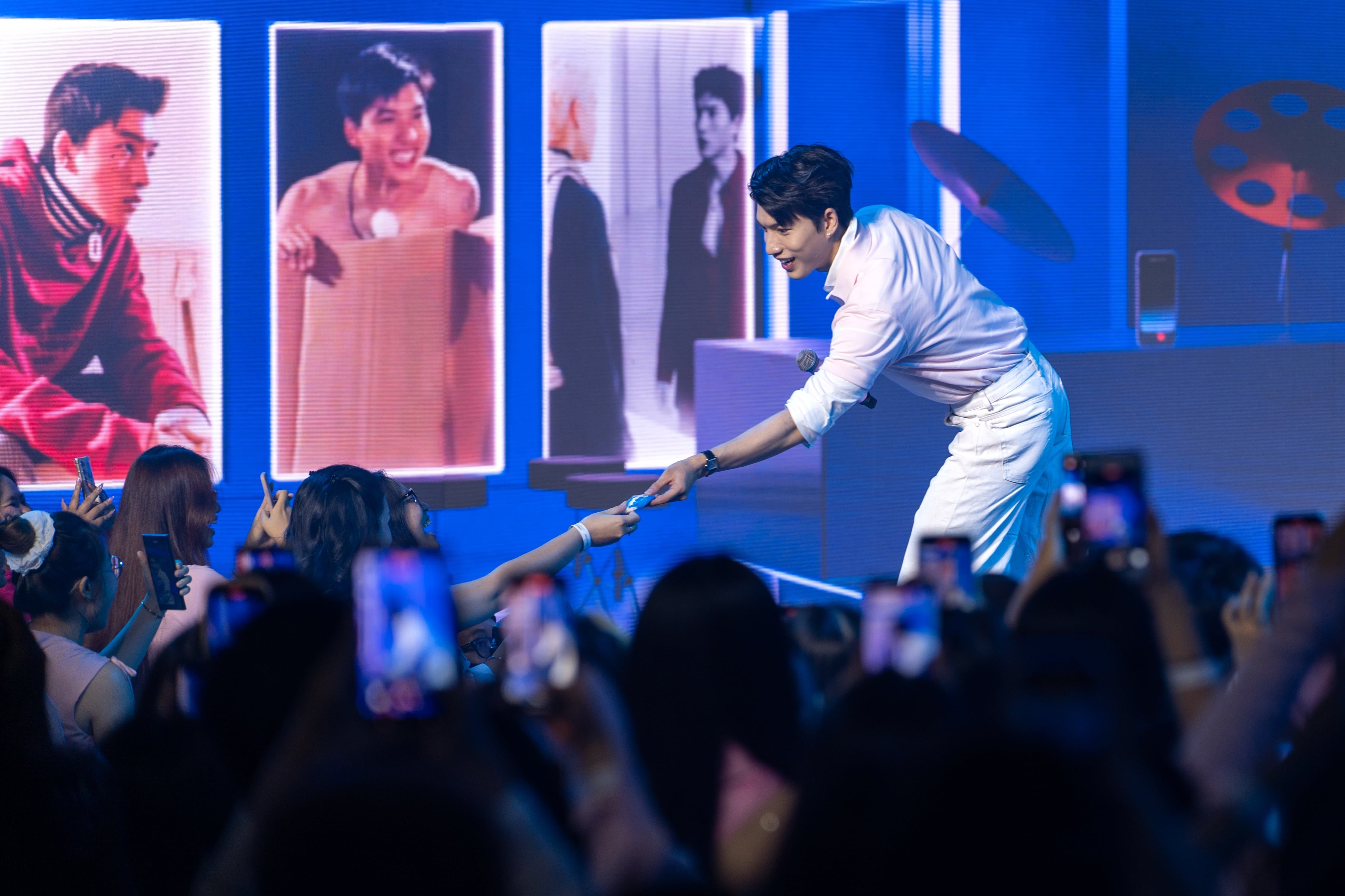 Samsung Galaxy anh 13