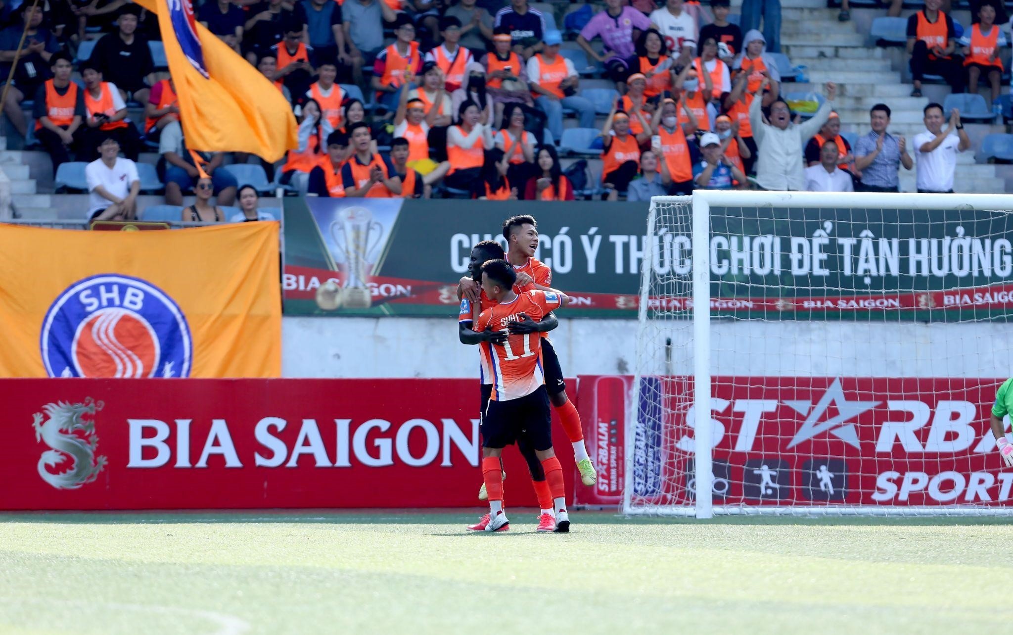 Bia Saigon anh 2