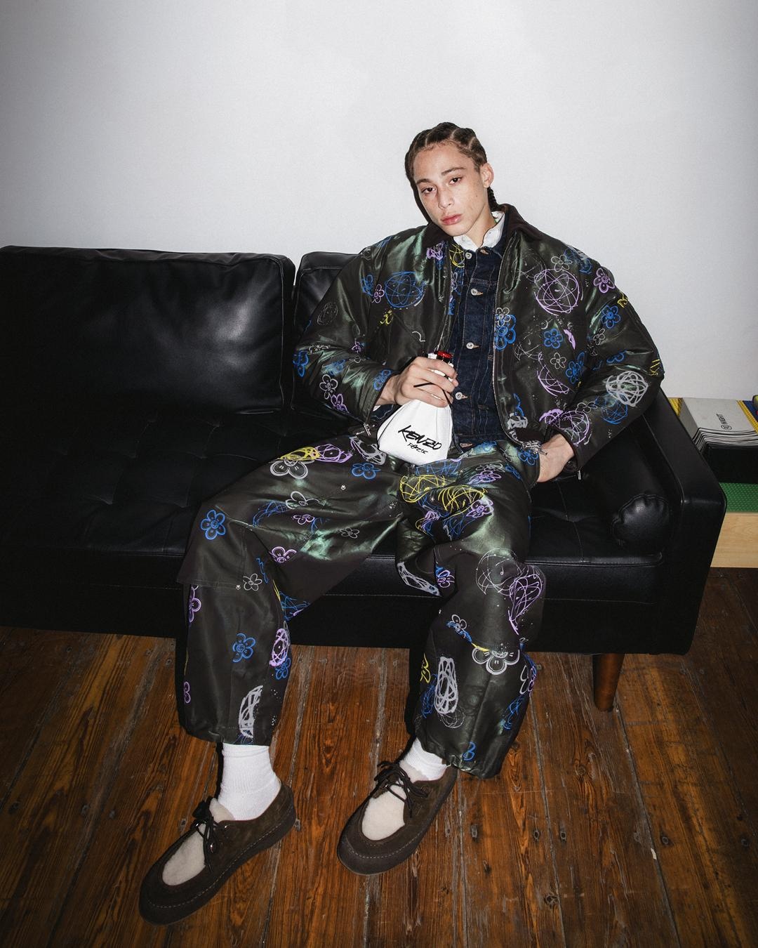 Kenzo bắt tay Futura 2000, đưa nét vẽ graffiti New York lên BST mới