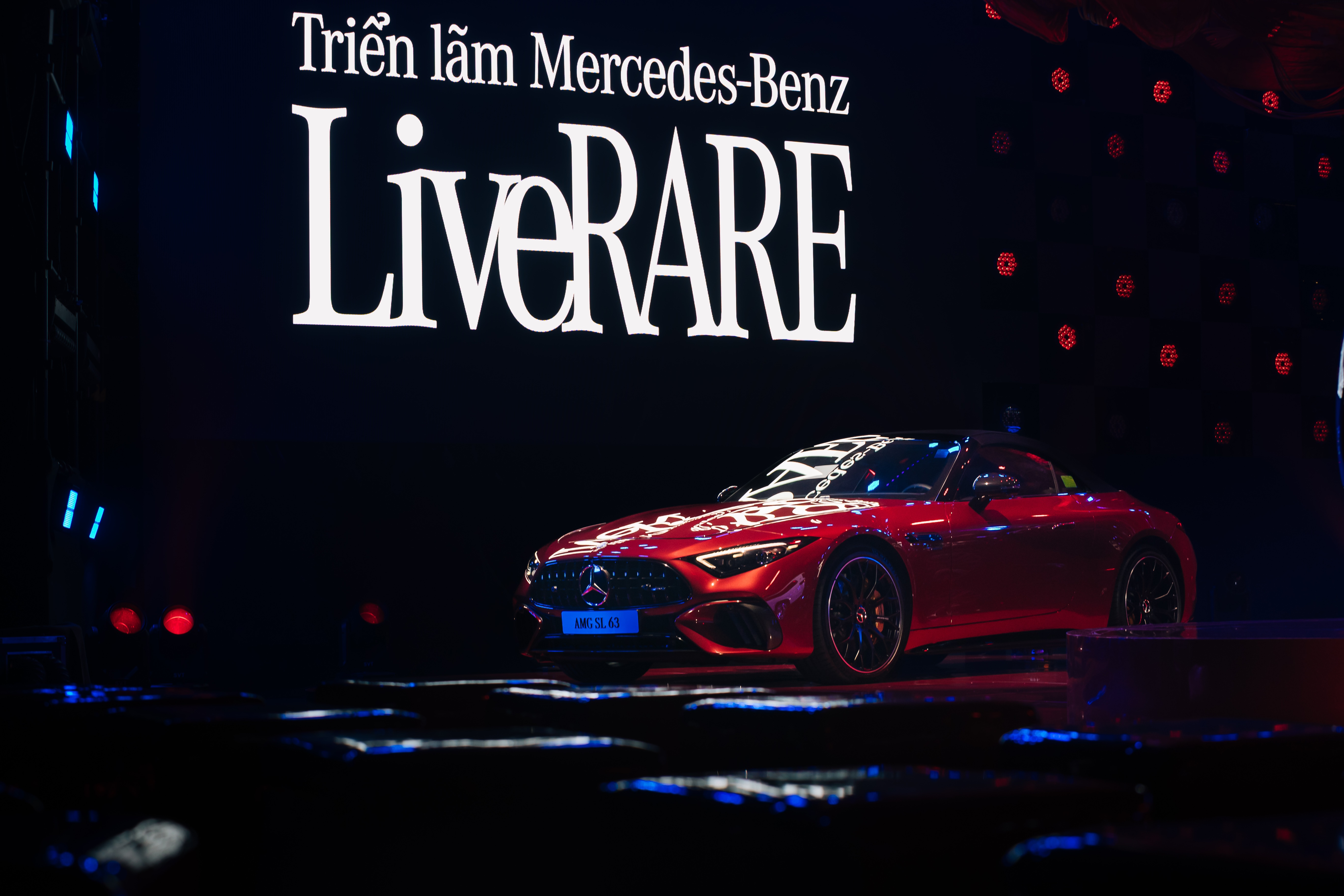 Mercedes-Benz anh 2