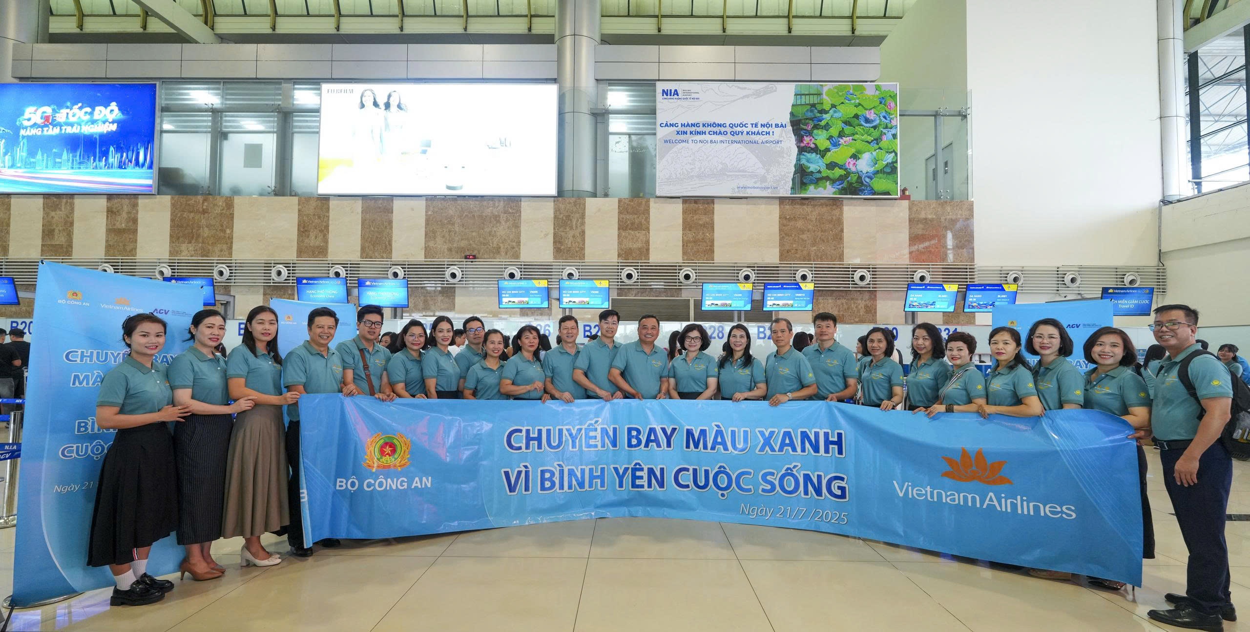 Vietnam Airlines anh 1
