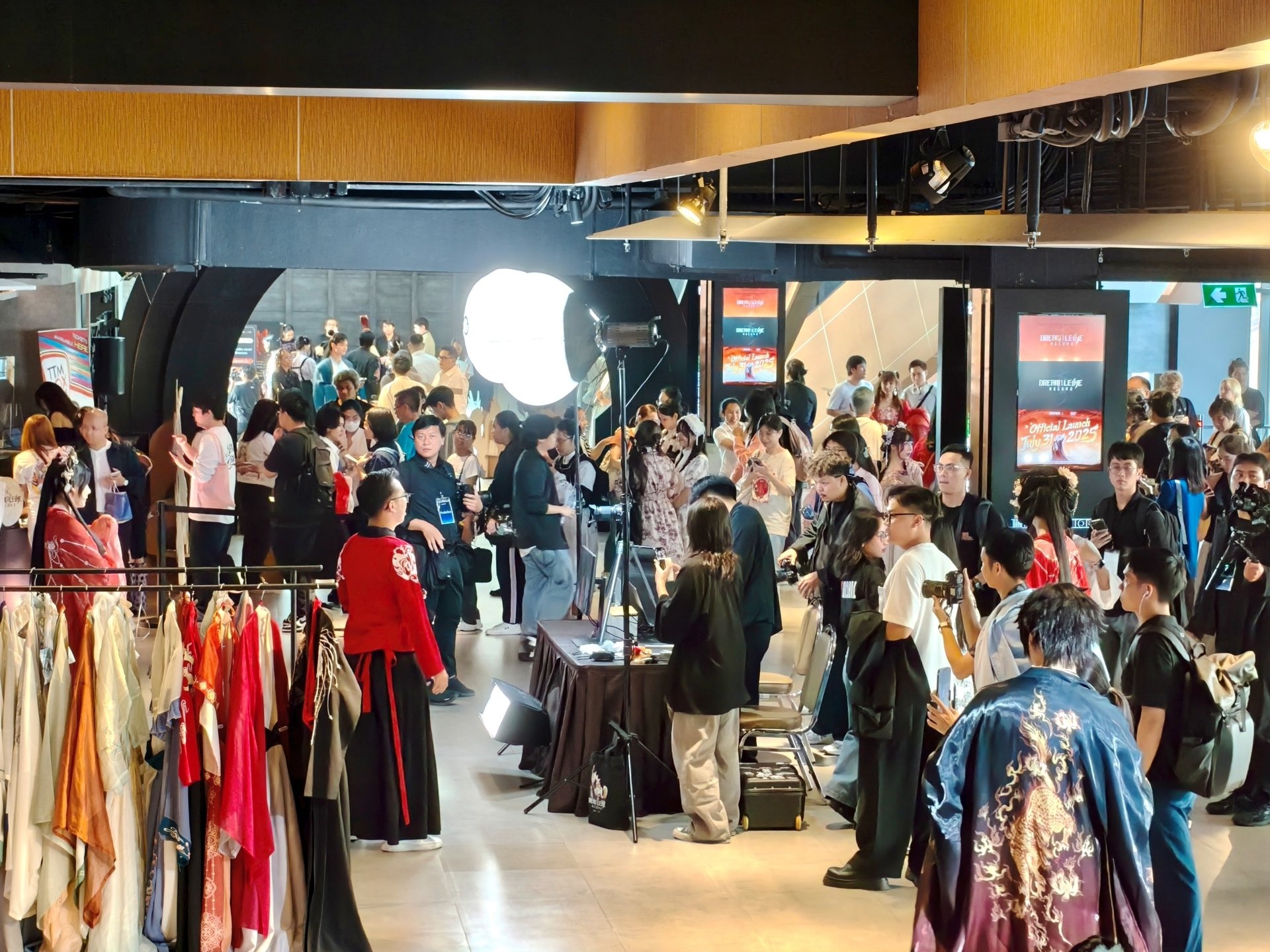 Vong Xuyen Phong Hoa Luc anh 7