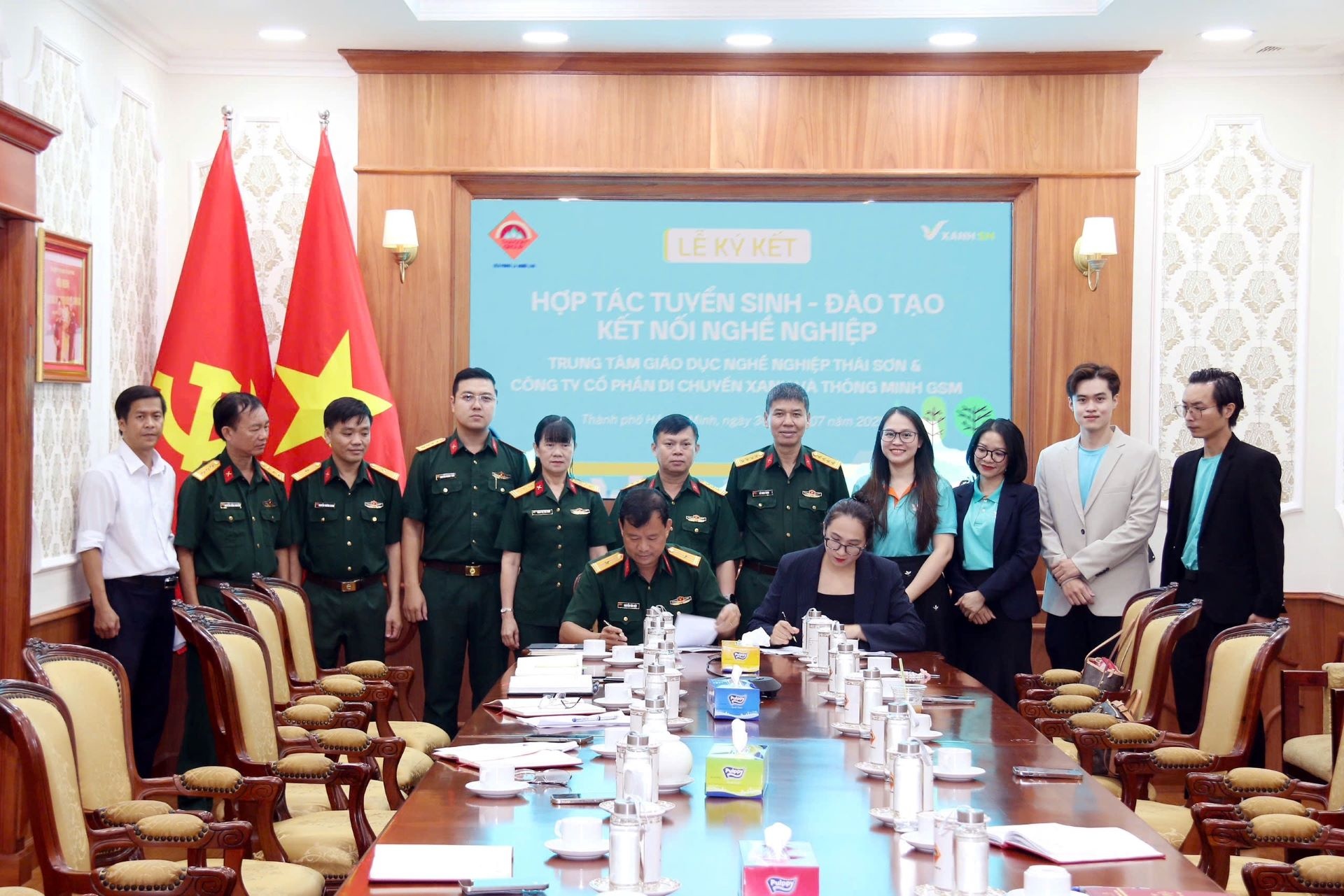 Tai xe Xanh SM anh 1