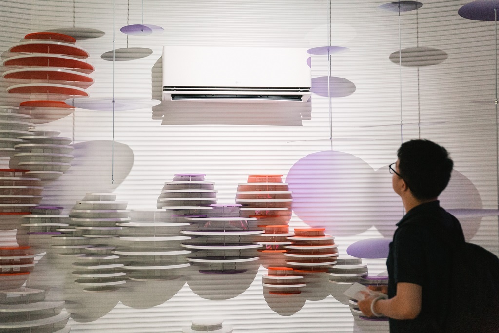 Hanh trinh 30 nam LG duoc ke lai bang cong nghe va cam xuc hinh anh