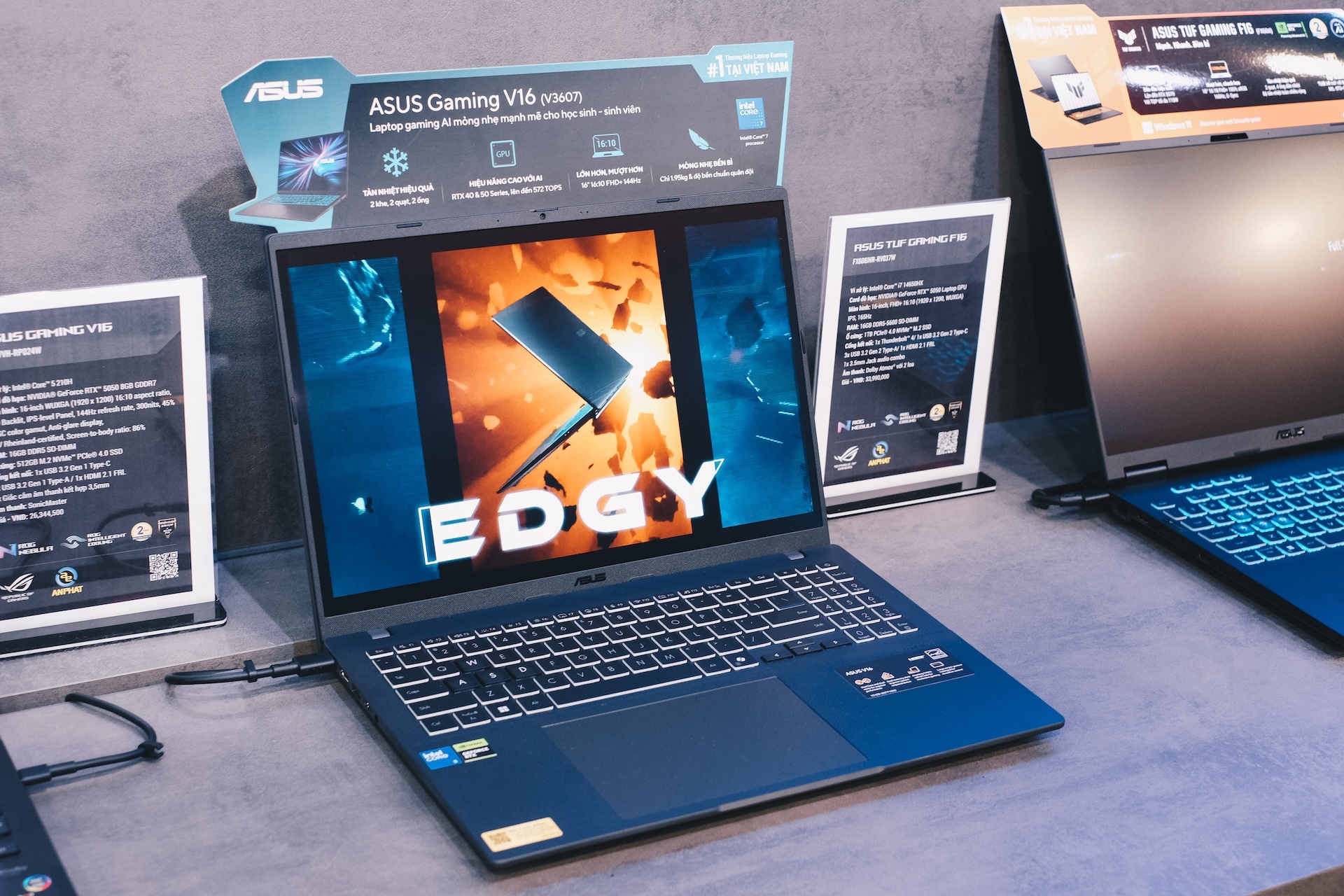 Asus,  Asus Exclusive Store anh 16