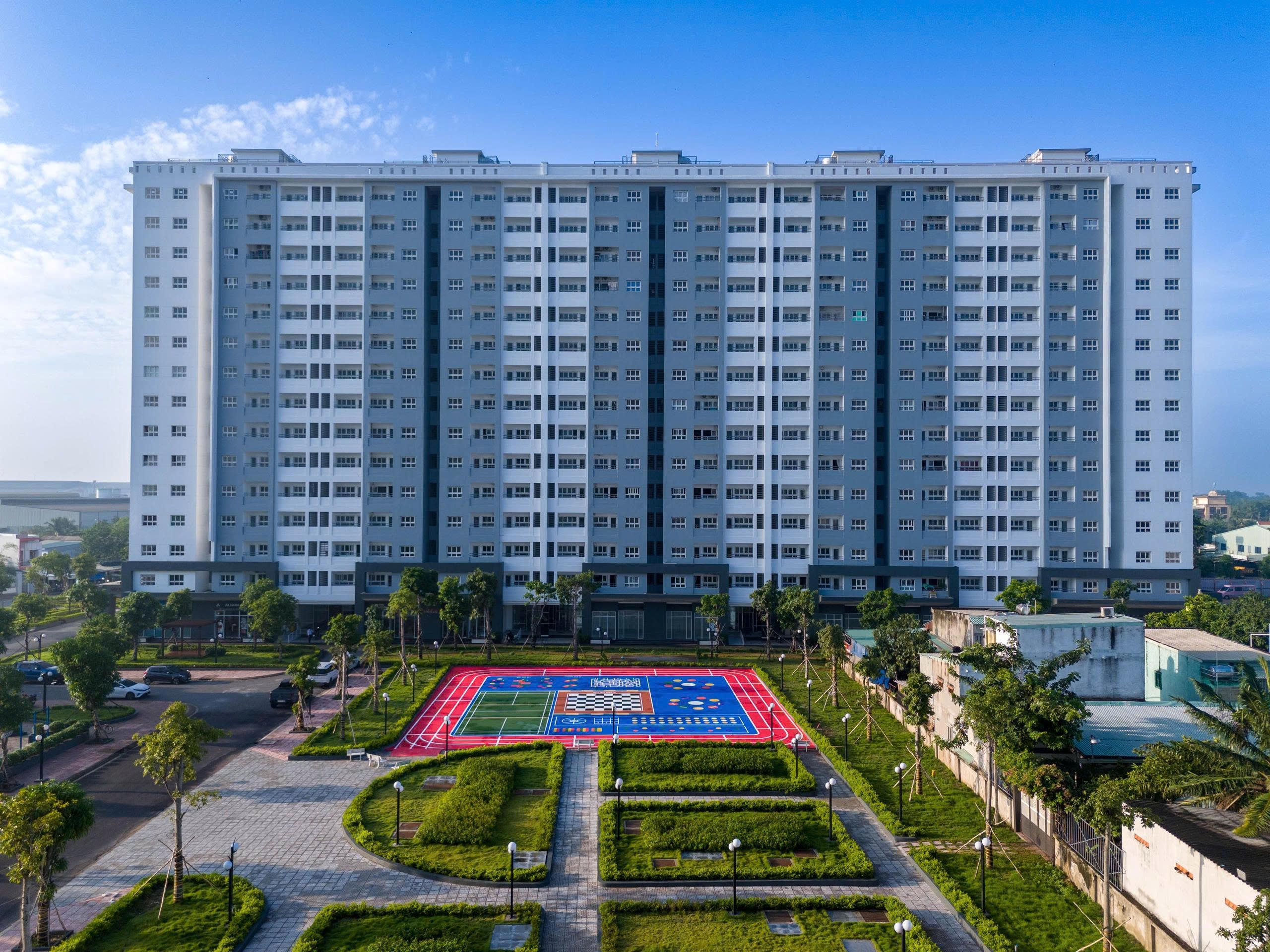 Conic Boulevard anh 2