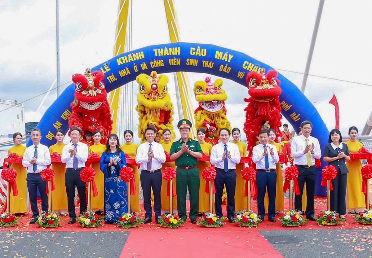 Vingroup khoi cong cong trinh anh 7