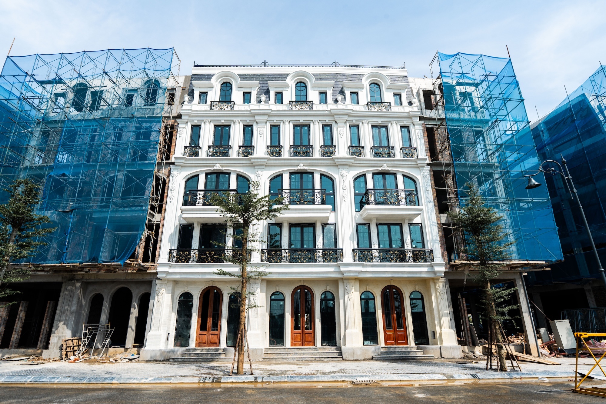 Noble Palace Tay Thang Long anh 2