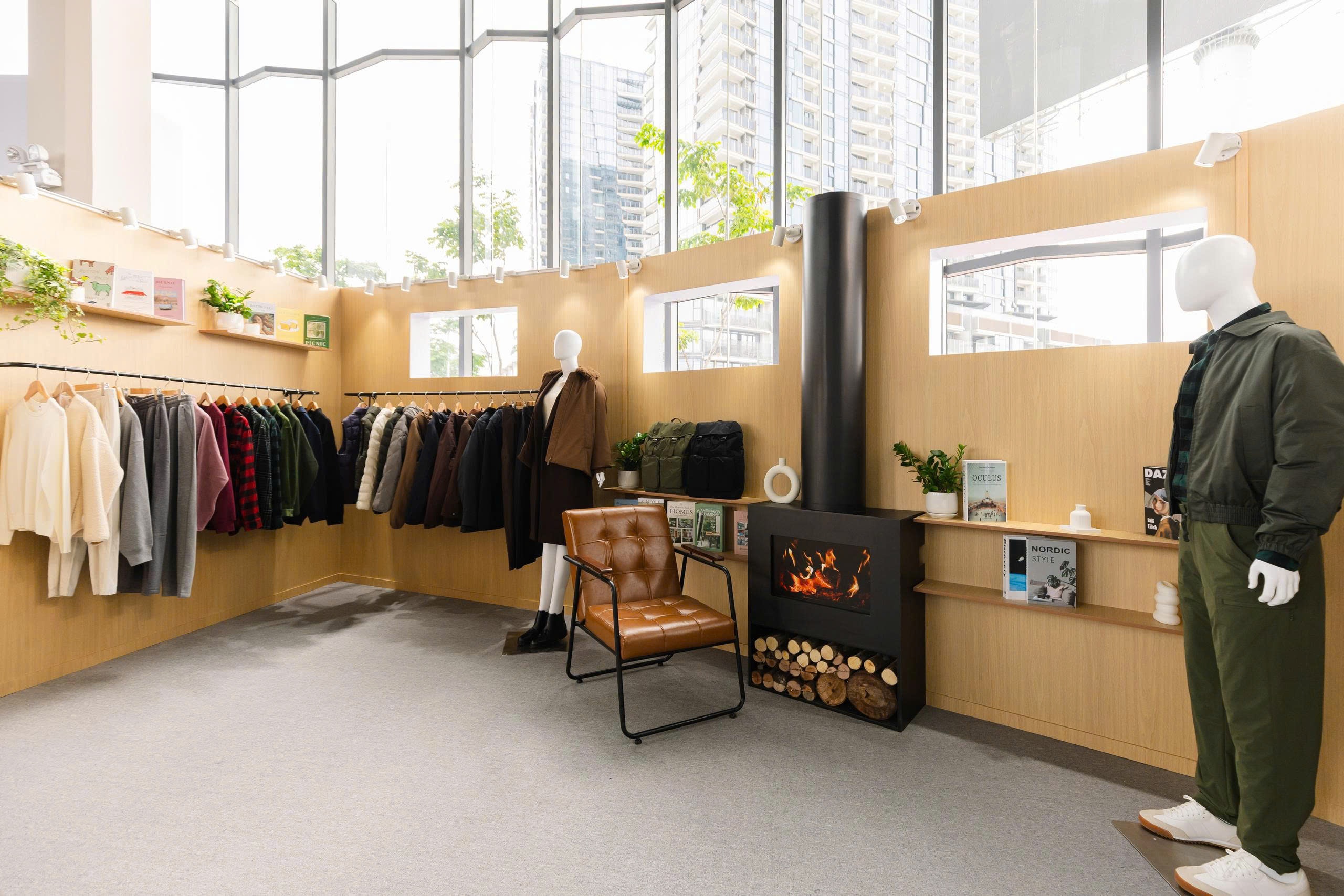 Uniqlo Thu Dong 2025 anh 2