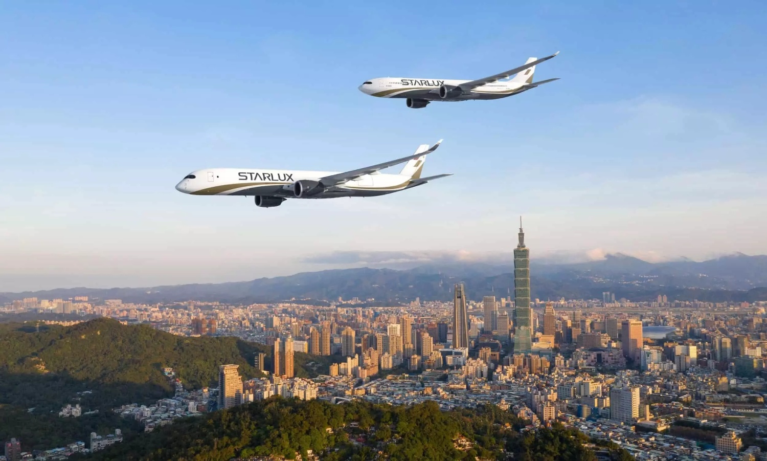 STARLUX Airlines anh 1