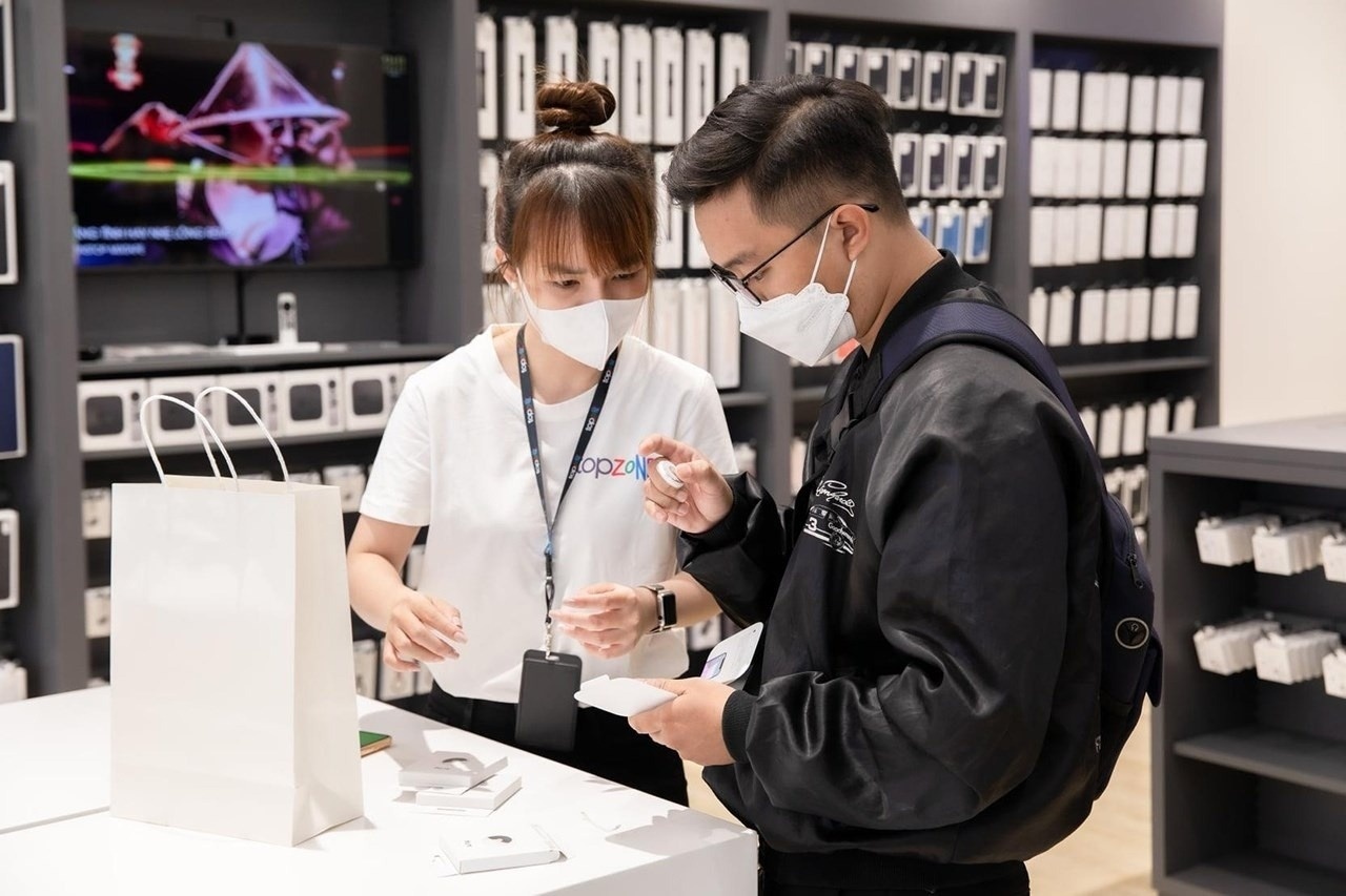 TopZone anh 2