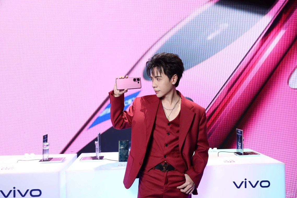 Vivo V60 5G anh 4