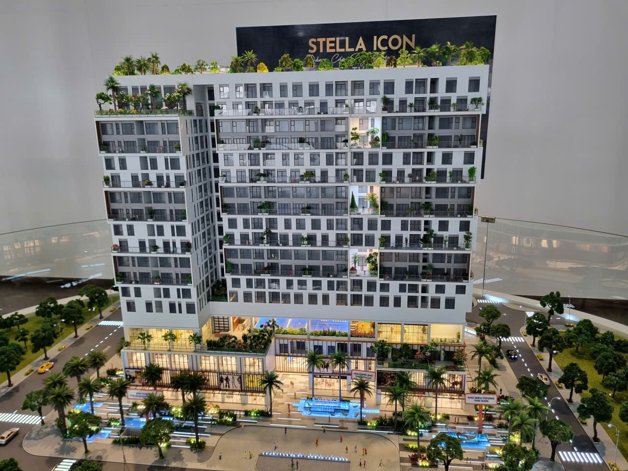 Stella Icon,  Kita Airport Lounge anh 2