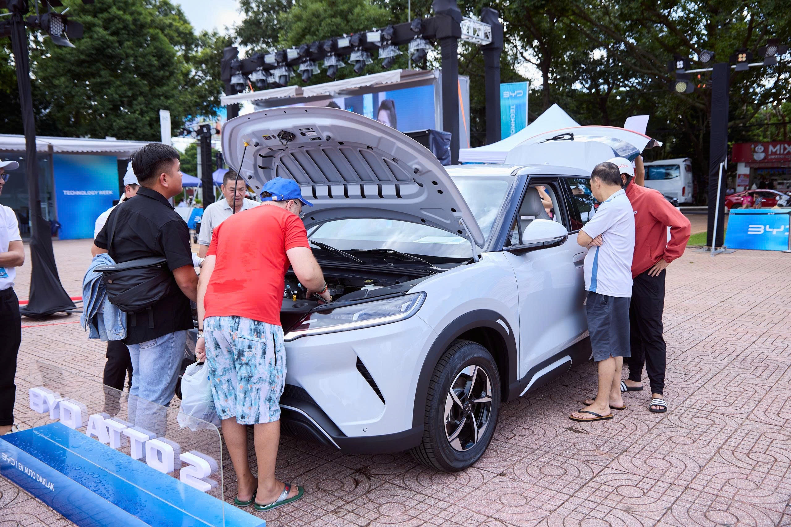 BYD Technology Week anh 1