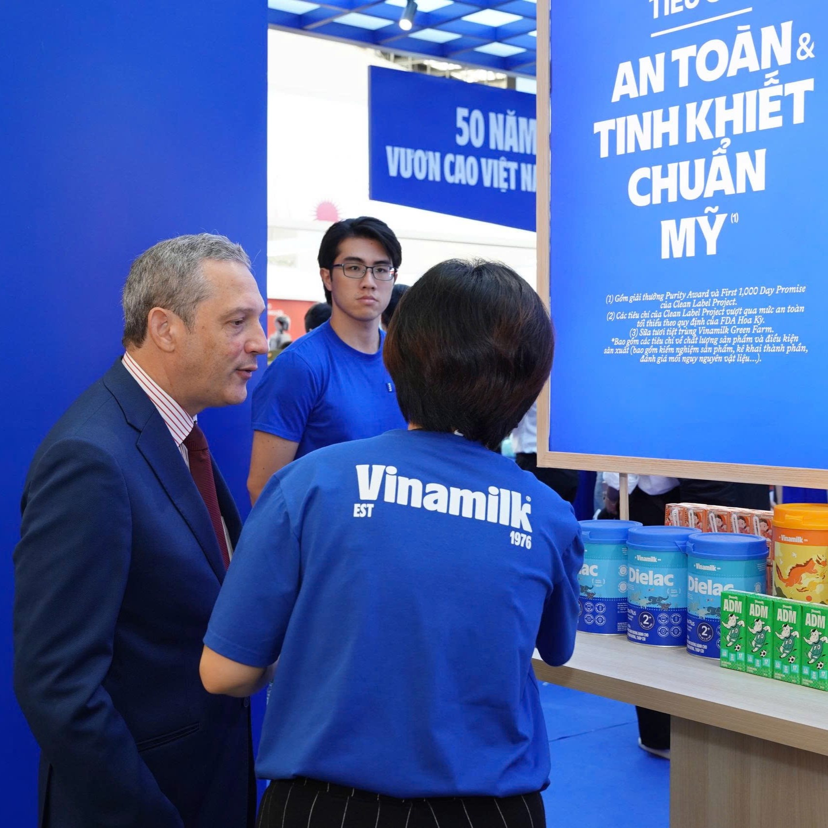 Vinamilk anh 1