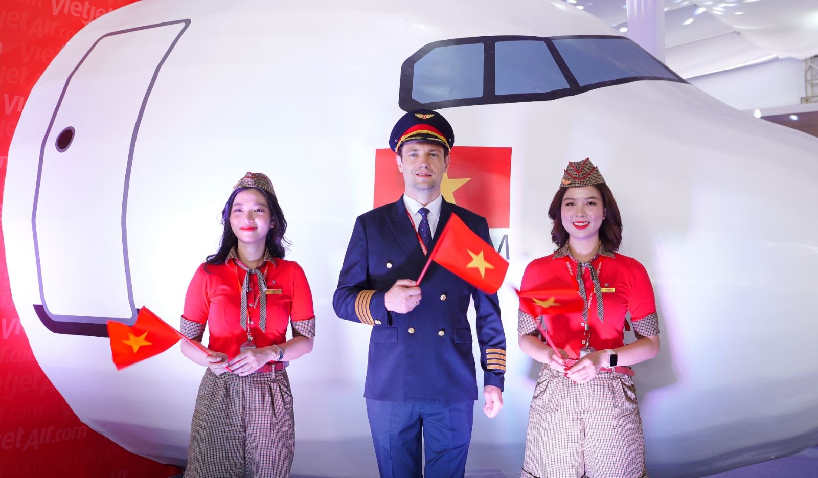 Vietjet Air,  Vietjet anh 2