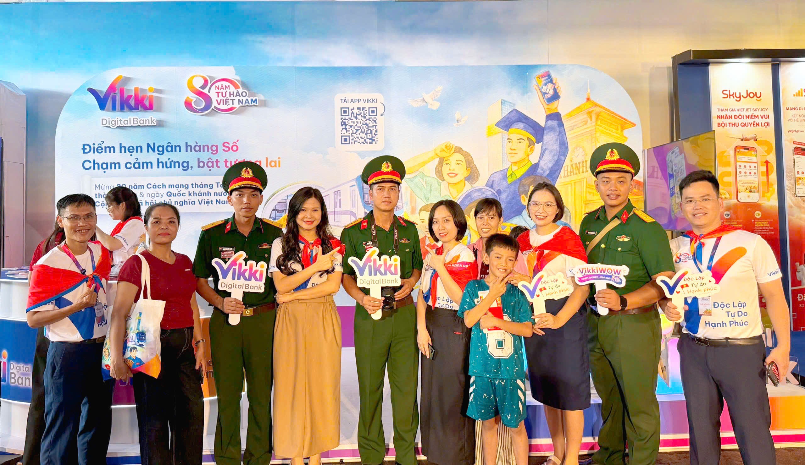 Vikki Bank anh 4