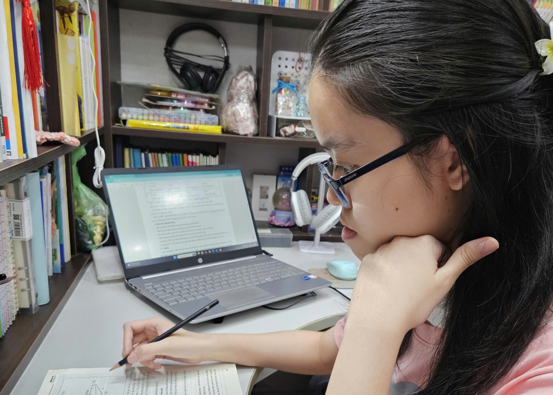 Hanh trinh den giang duong Y Duoc cua nu sinh benh hiem hinh anh