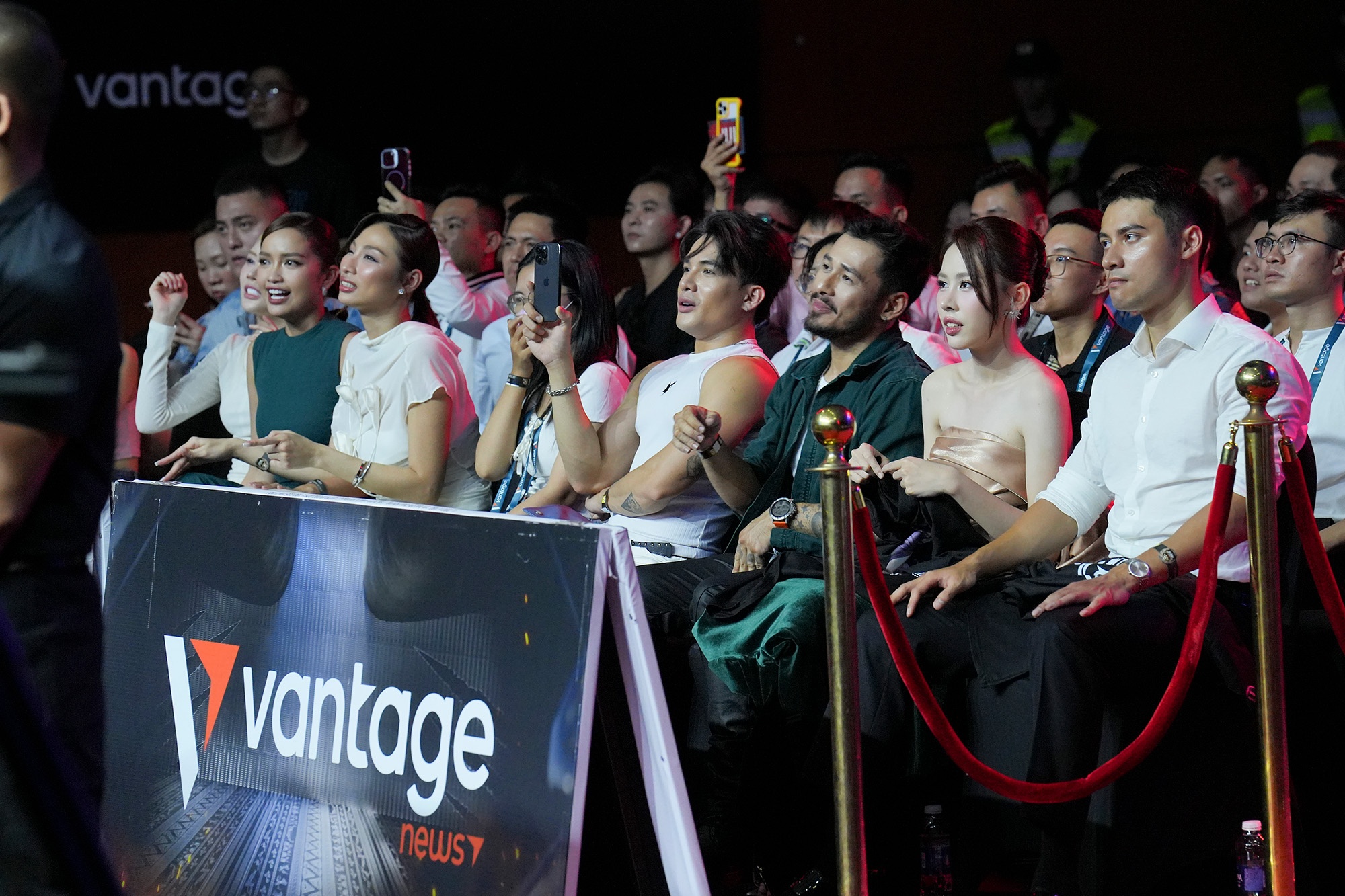 Vantage anh 3