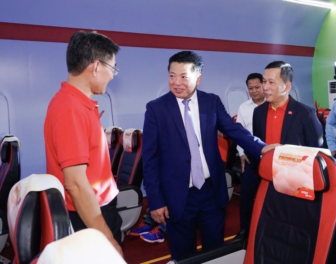 Vietjet anh 8
