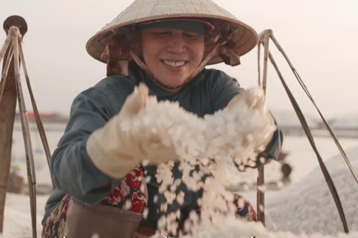 Lipovitan tiep suc nguoi Viet tren hanh trinh ‘Ben suc vung nghe’ hinh anh