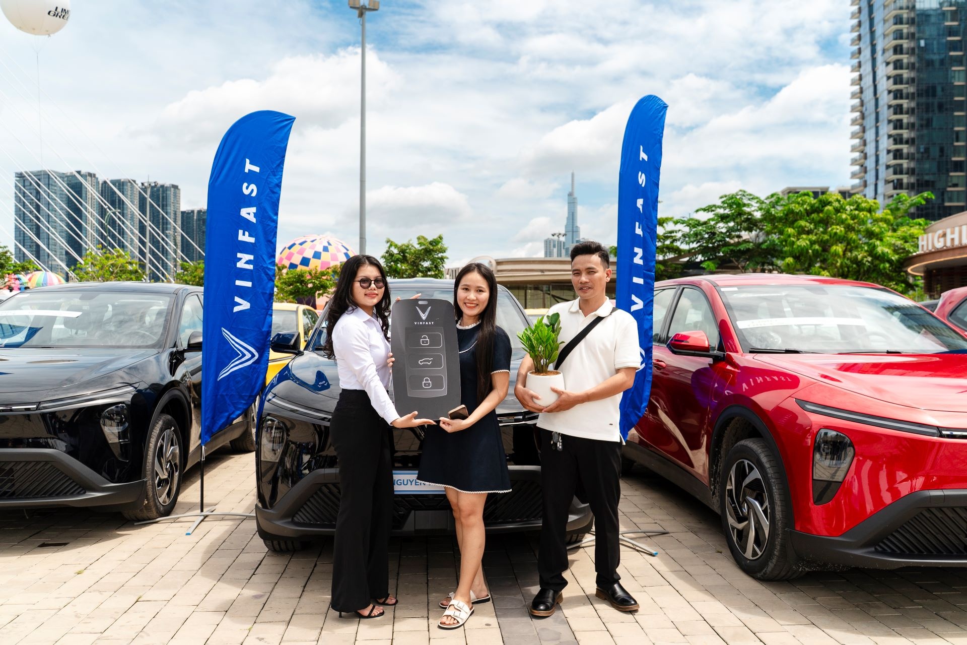 Xe dien VinFast anh 4