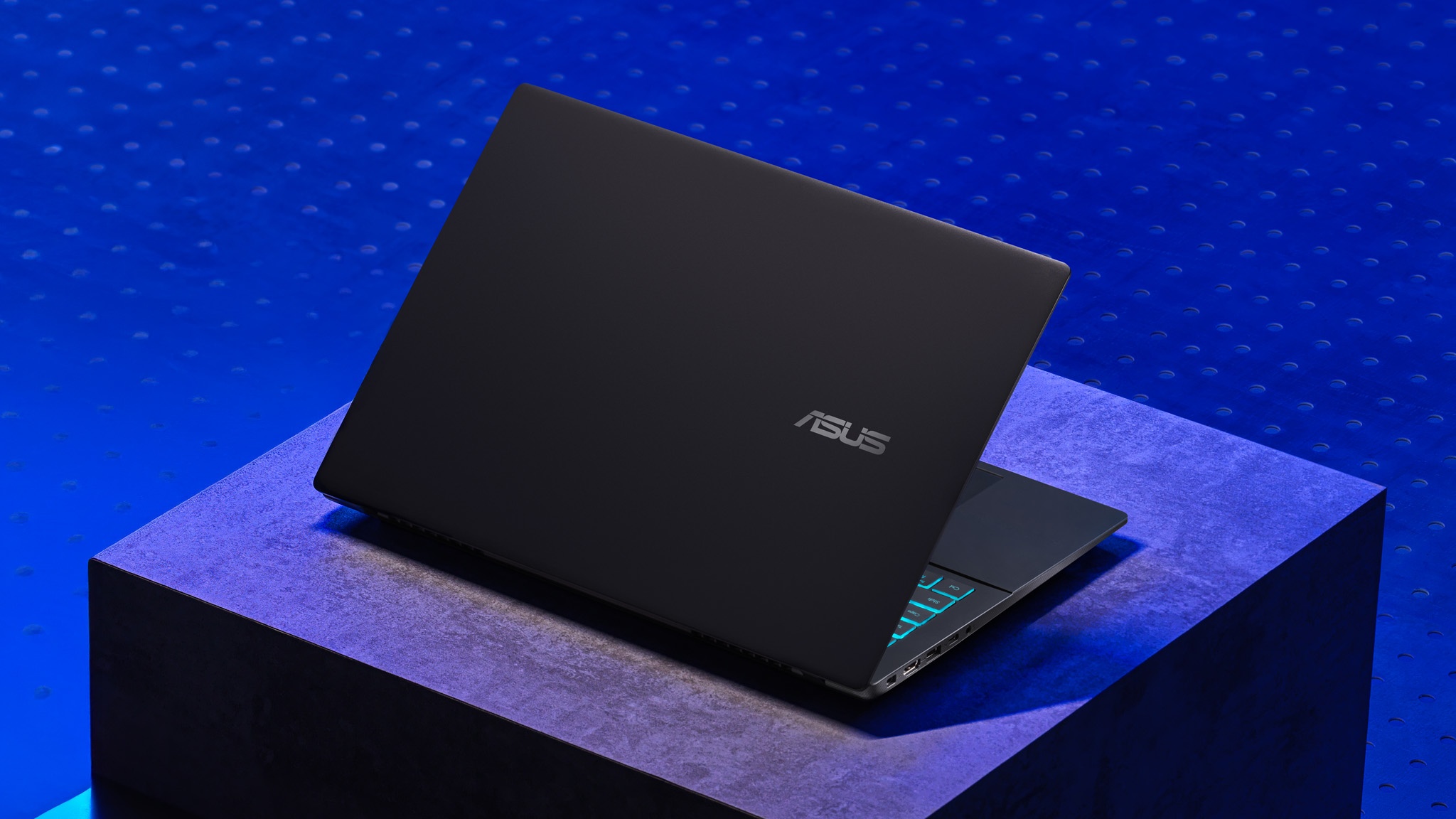 Asus Gaming V16 anh 1