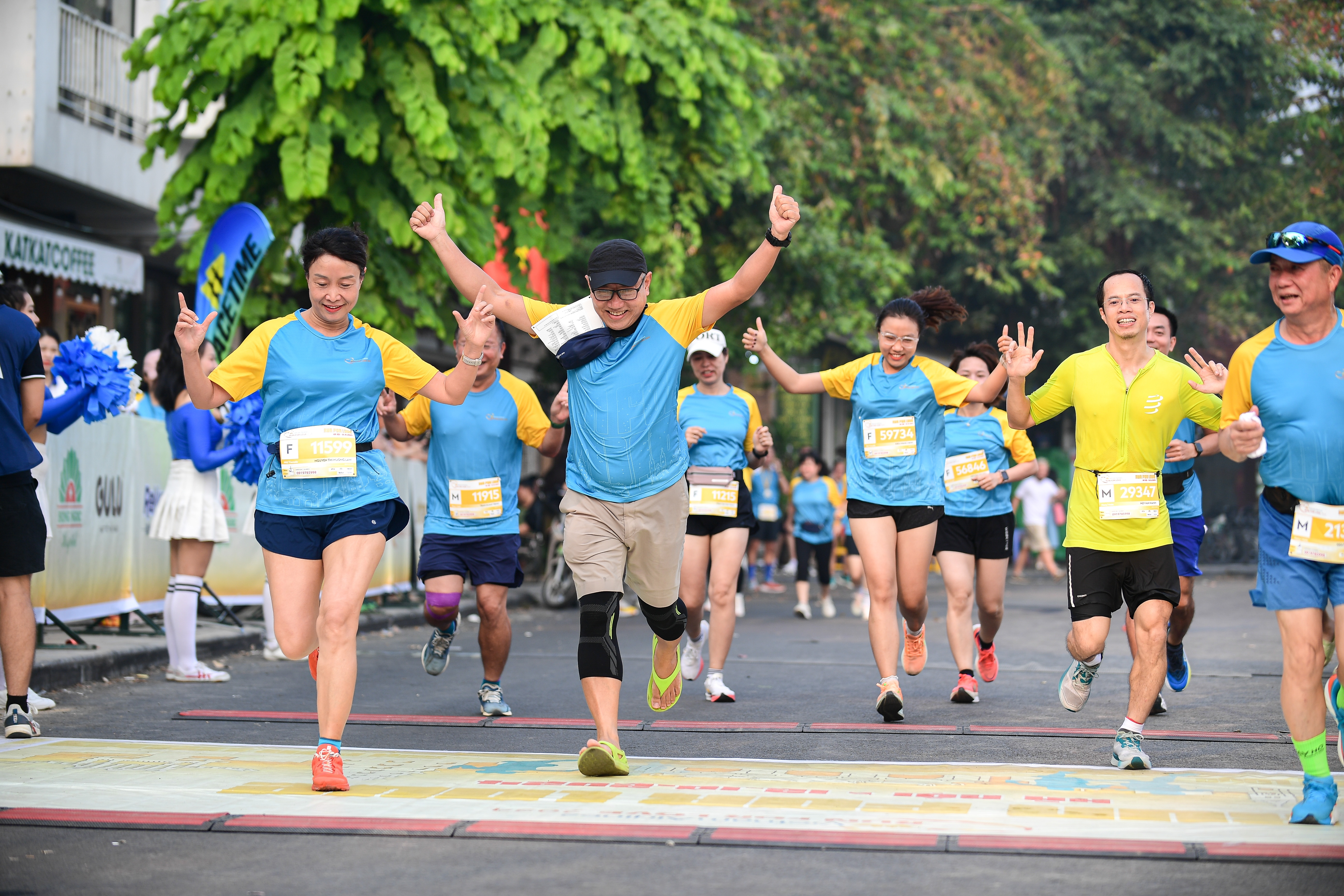 Run for Love anh 1