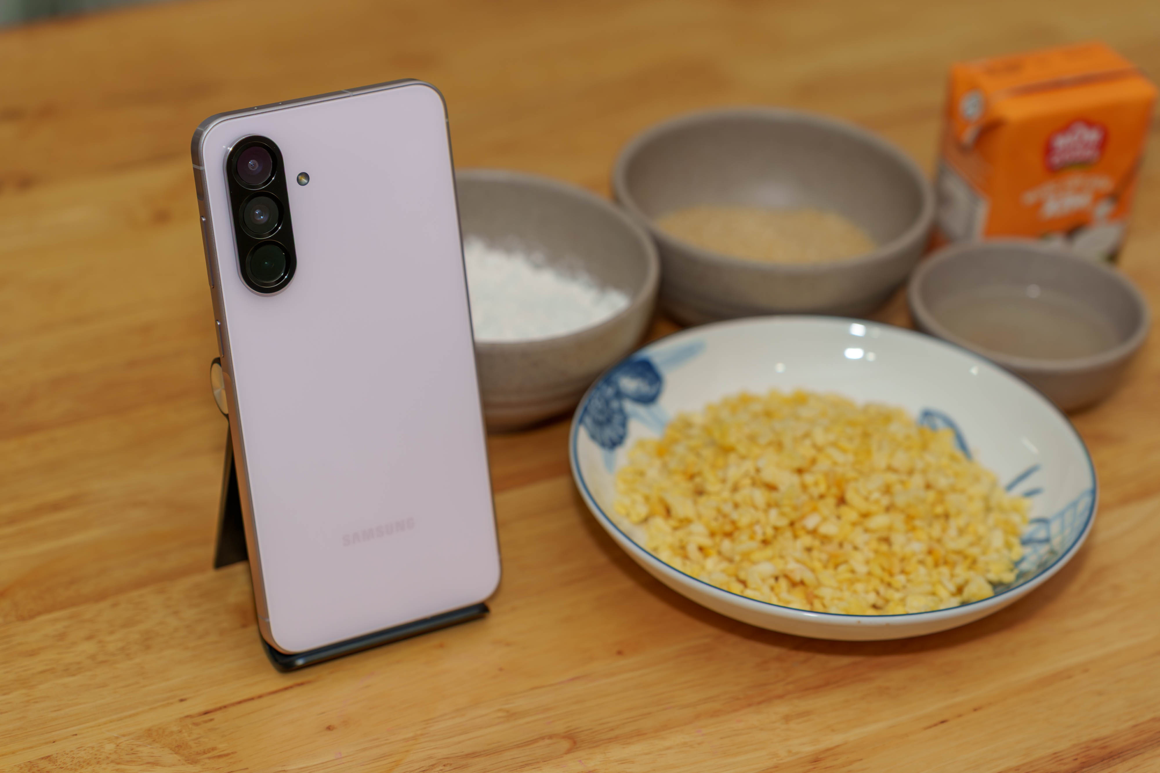 Galaxy A56 5G,  Gemini Live anh 2