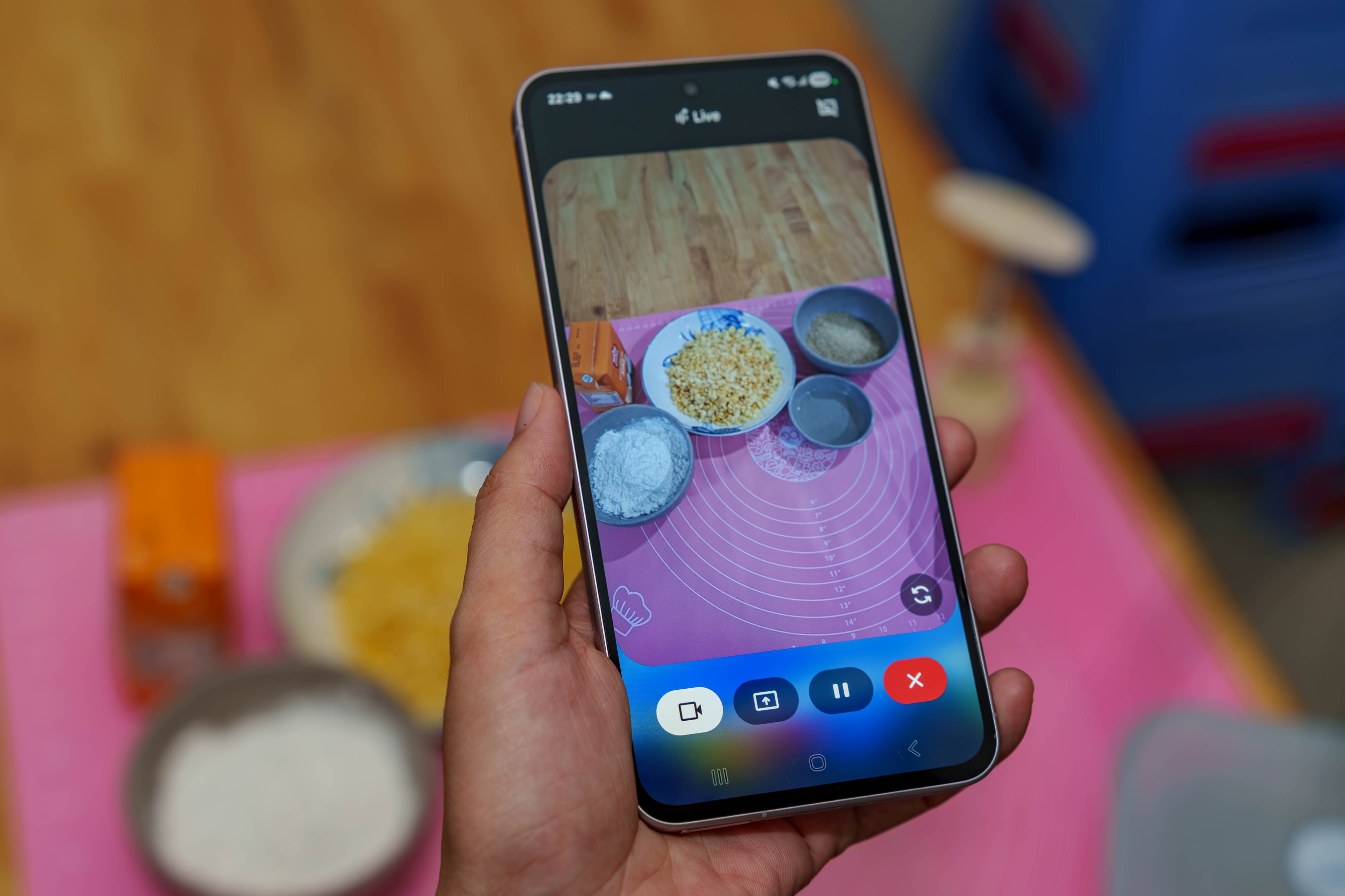Galaxy A56 5G,  Gemini Live anh 3