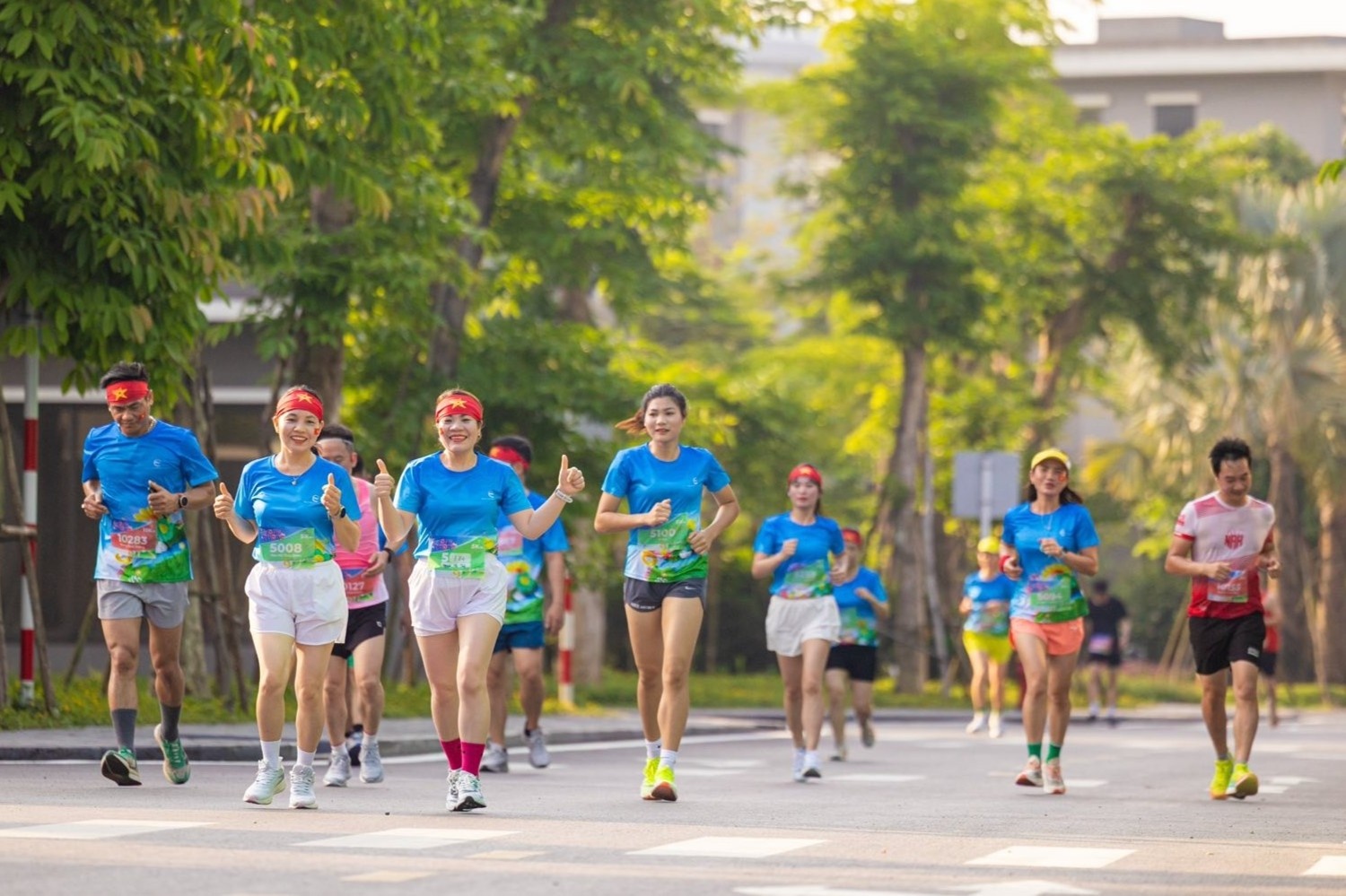 Do thi xanh tai Nghe An lan dau to chuc Eco Central Park Marathon hinh anh