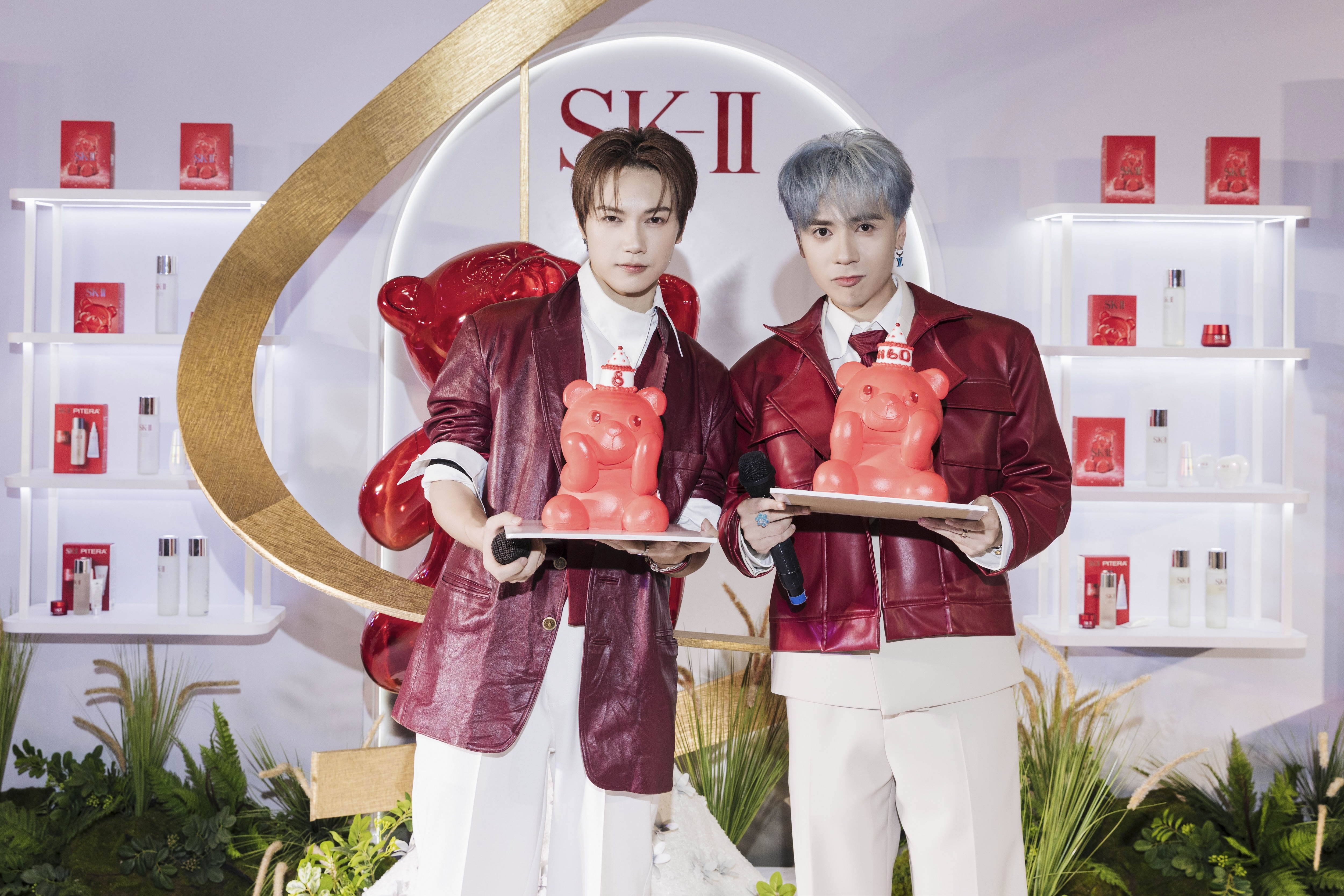 Quang Hung MasterD, JSOL cung chu gau Pitekuma do bo su kien SK-II hinh anh