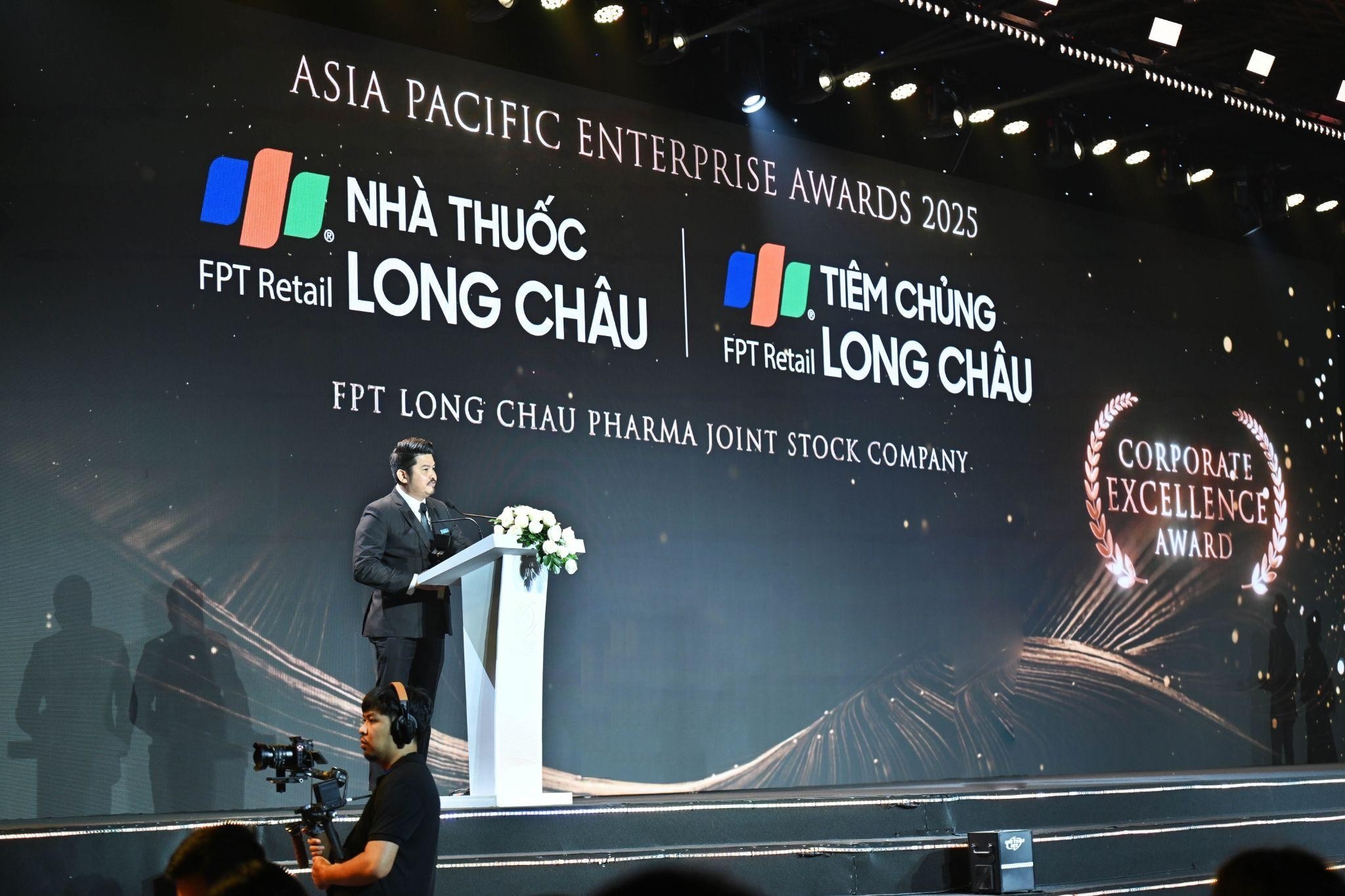 Long Chau anh 3