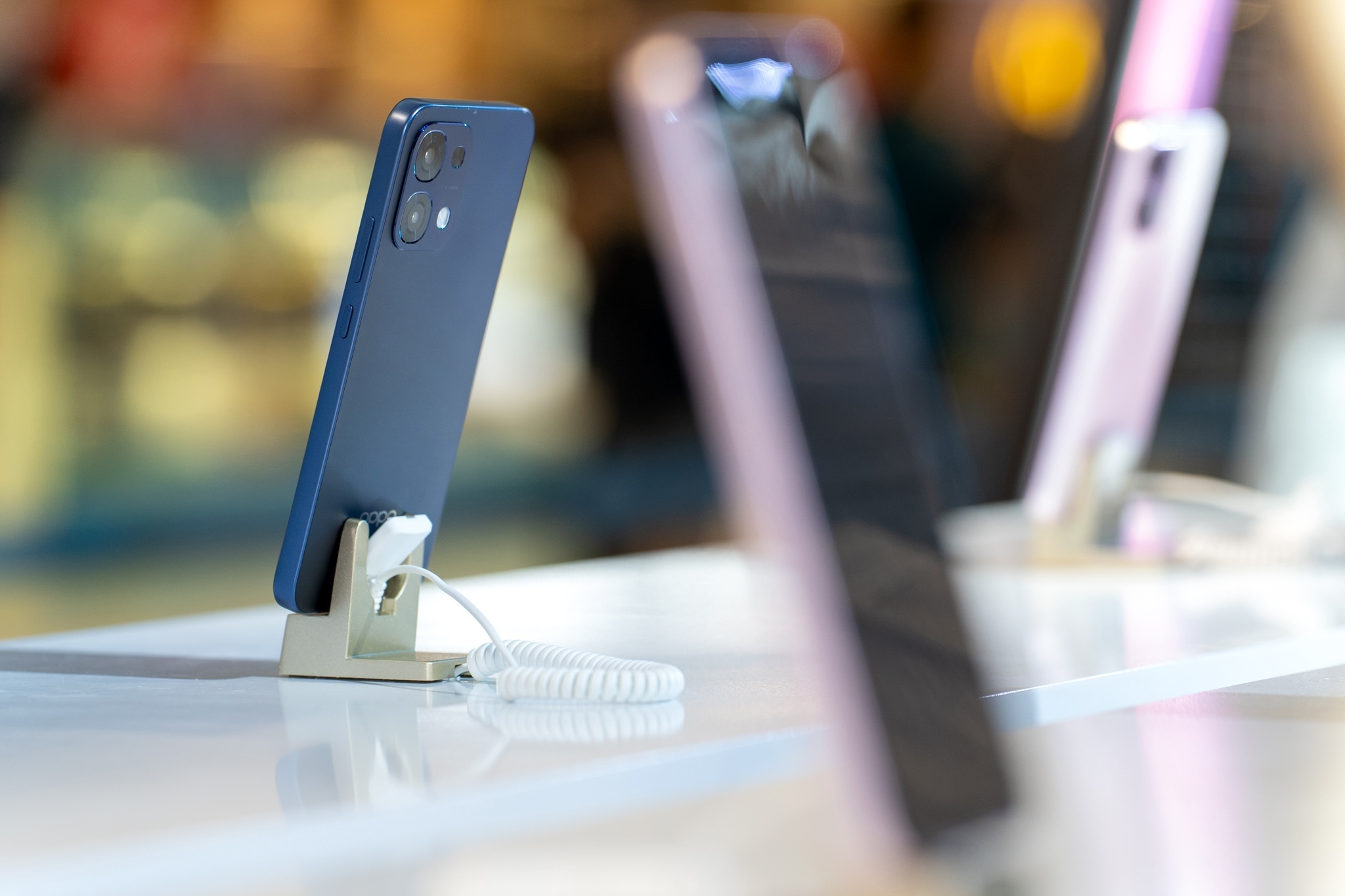 Oppo A6 Pro anh 15