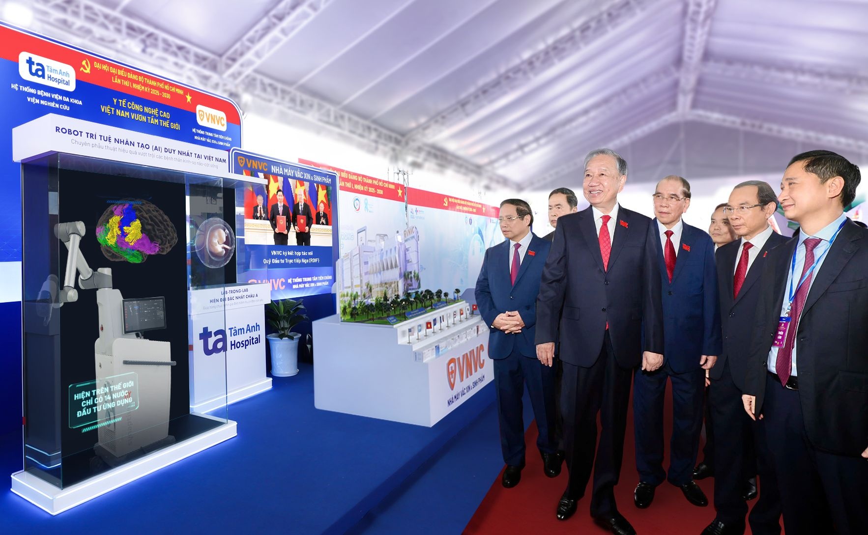 5 cong nghe y te cua BV Tam Anh - Vaccine VNVC tai Trien lam Quoc gia hinh anh