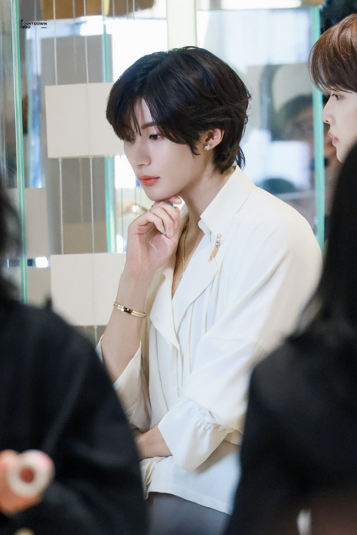 Soobin góp mặt cùng Song Hye Kyo, Winter, RIIZE tại 'Tổ ong Chaumet'