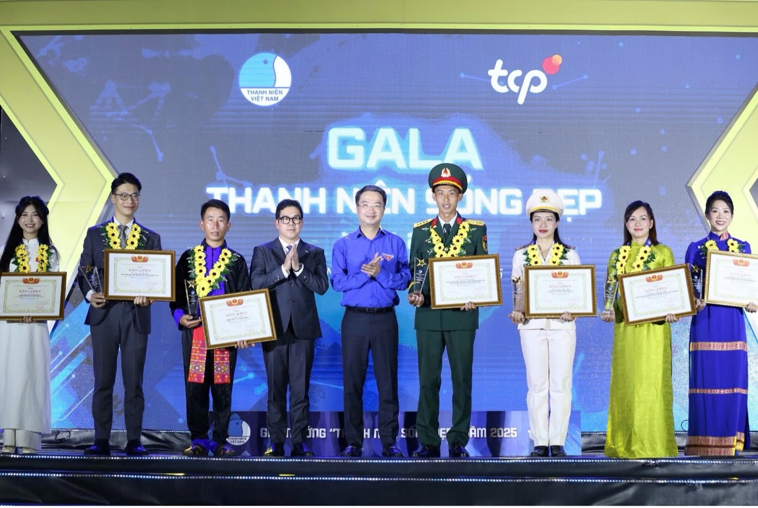 TCP anh 3