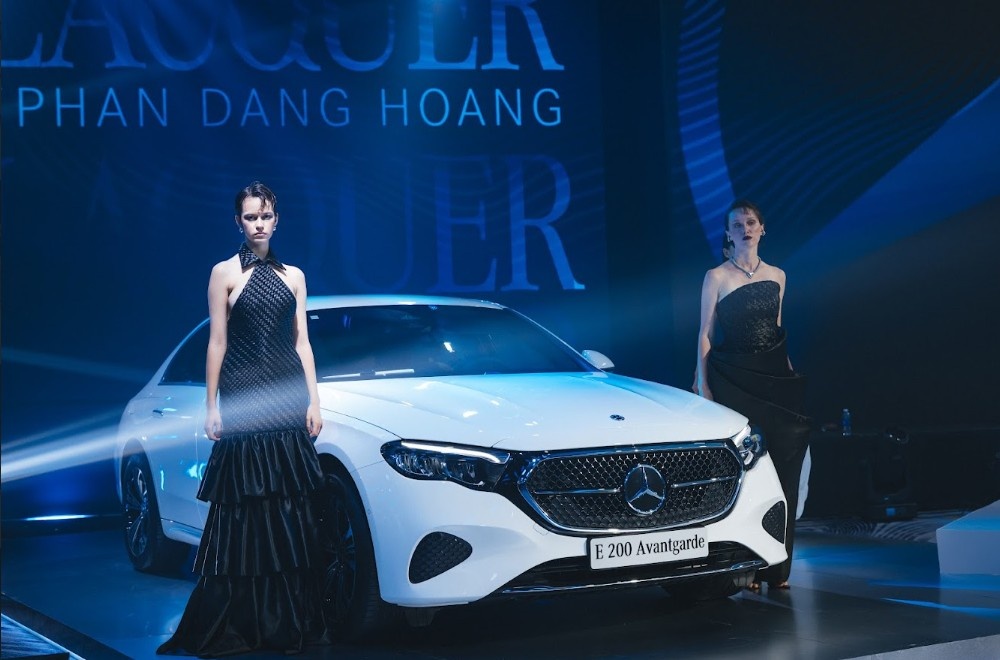 Mercedes-Benz anh 5