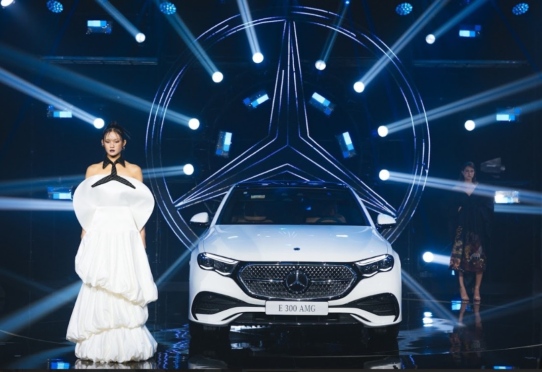Mercedes-Benz anh 6