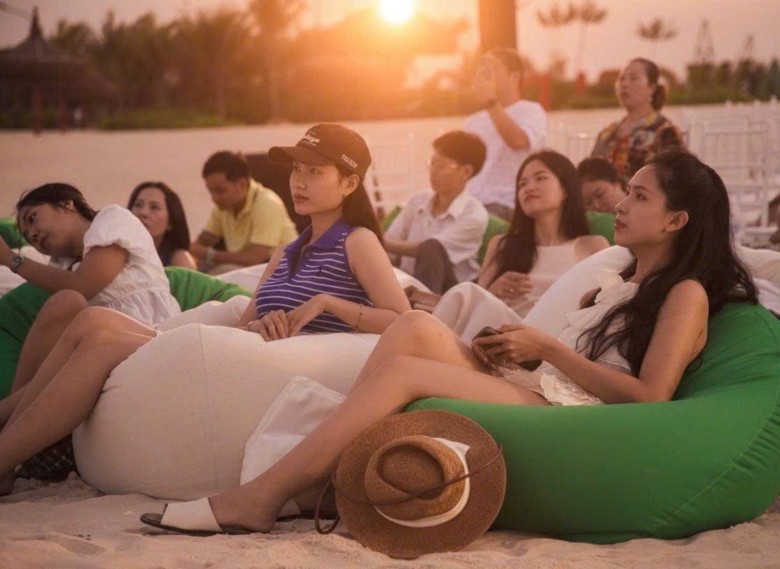 Cara Sunset Show anh 3