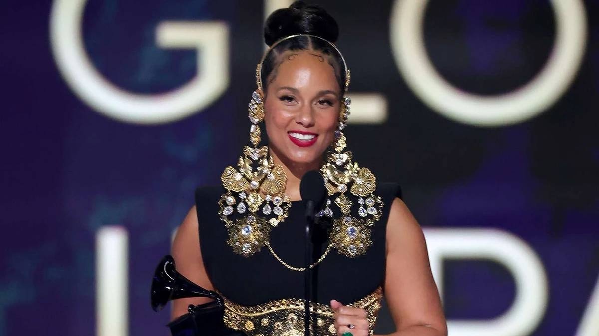 Kham pha nhung 'tam ve vang' cua 8Wonder Winter 2025 hinh anh