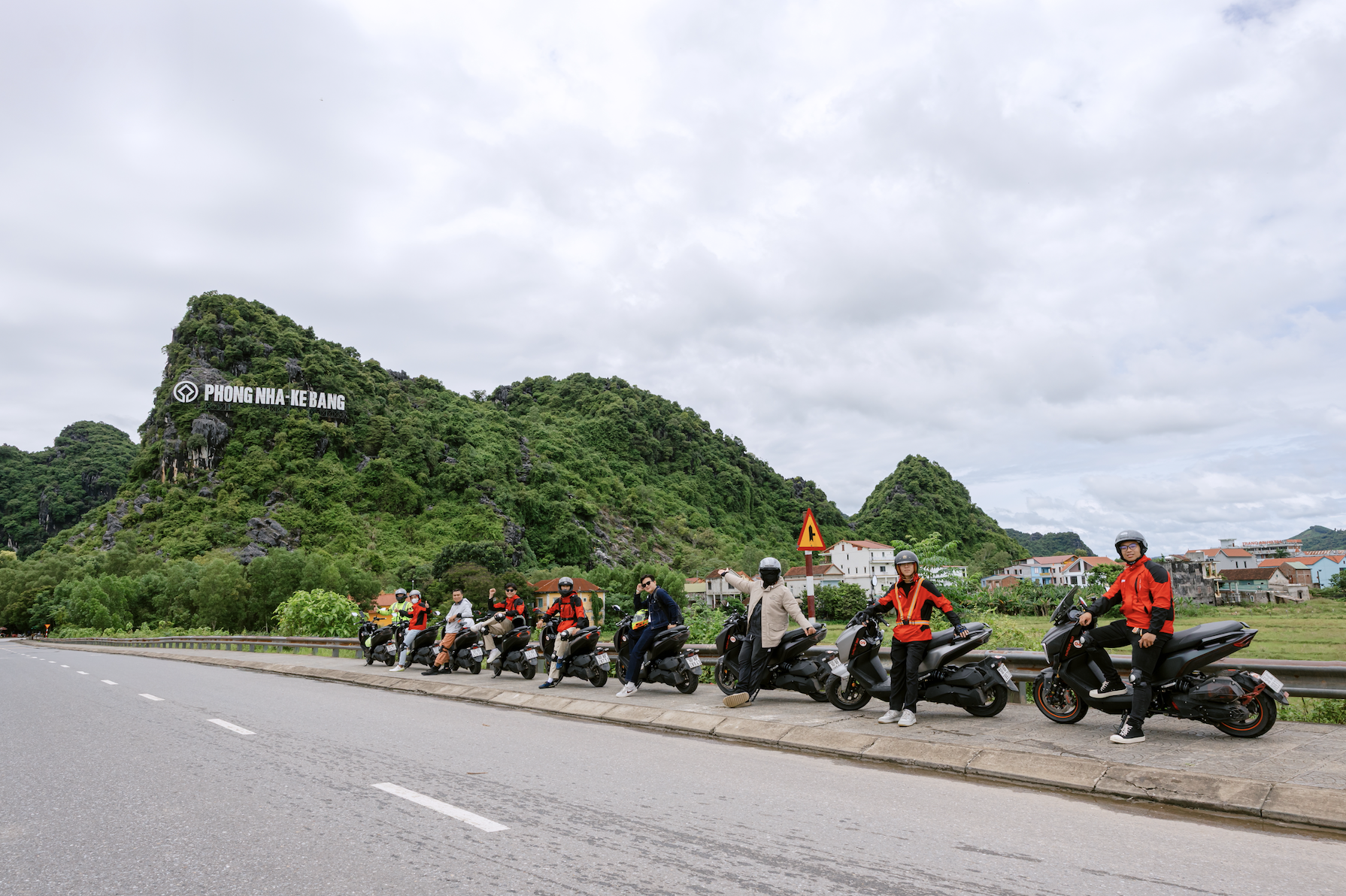 Naga Touring 2025 ảnh 3 Naga Touring 2025 anh 3