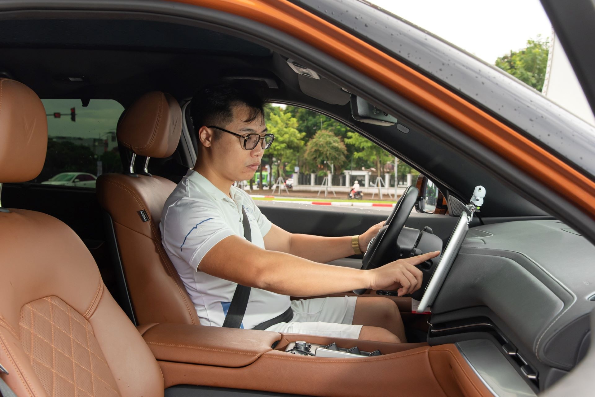 VinFast VF 9 va gia tri kho tim thay o dong xe cung tam gia hinh anh