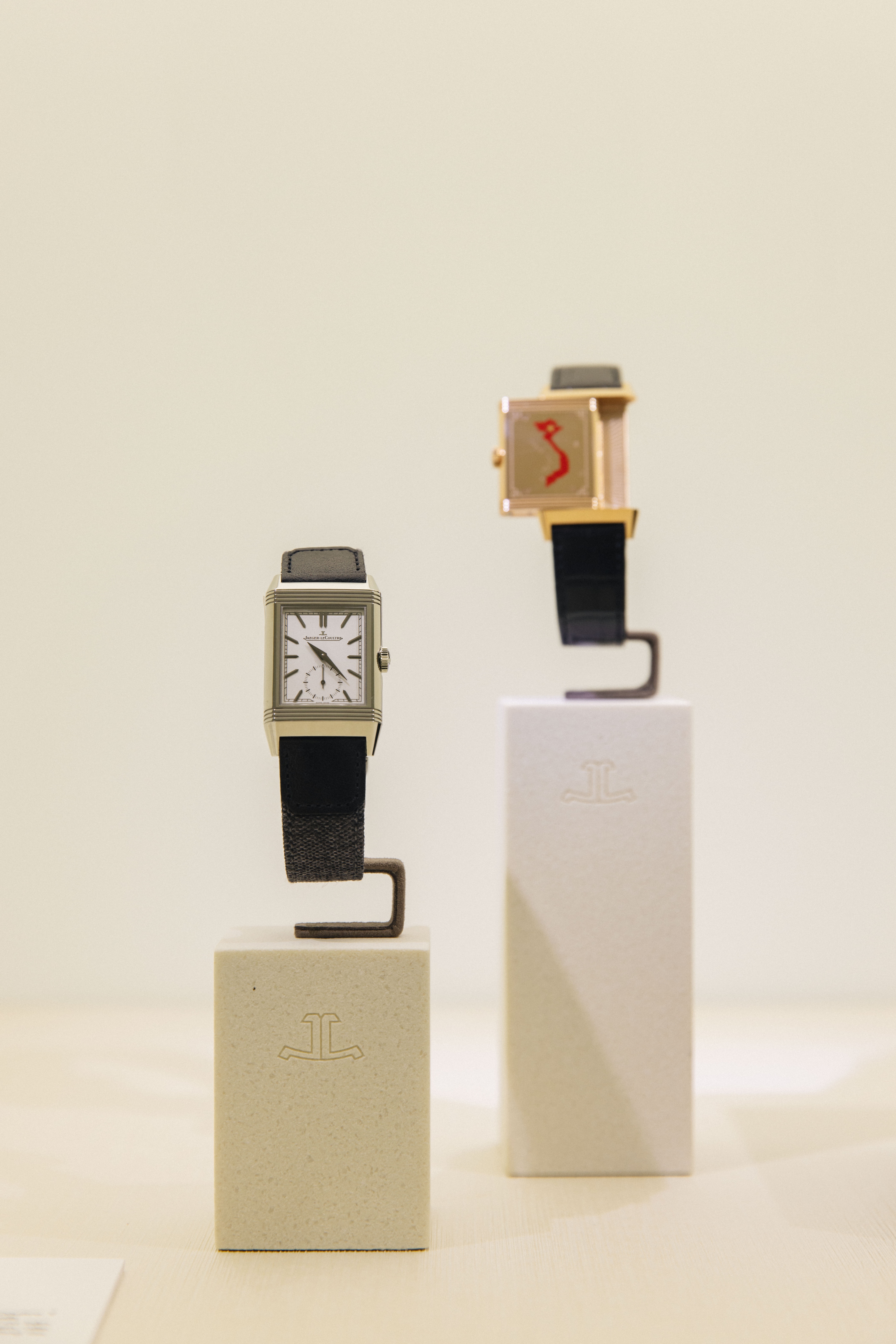 Jaeger-LeCoultre tri ân Việt Nam với hai đồng hồ Reverso đặc biệt