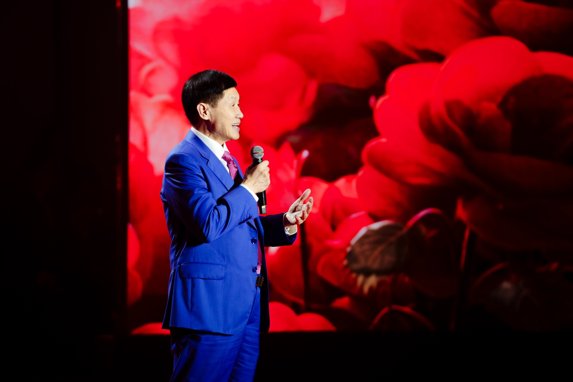 Johnathan Hanh Nguyen anh 4