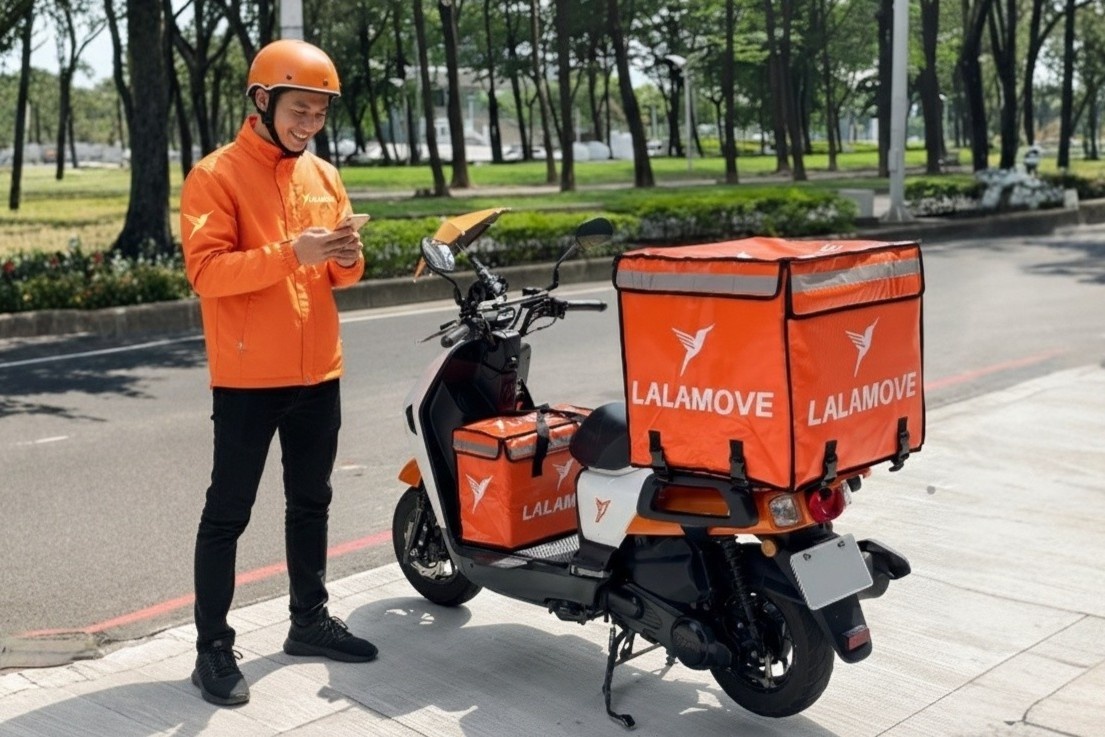 Lalamove chinh thuc mo dang ky cho doi tac tai xe xe may dien hinh anh