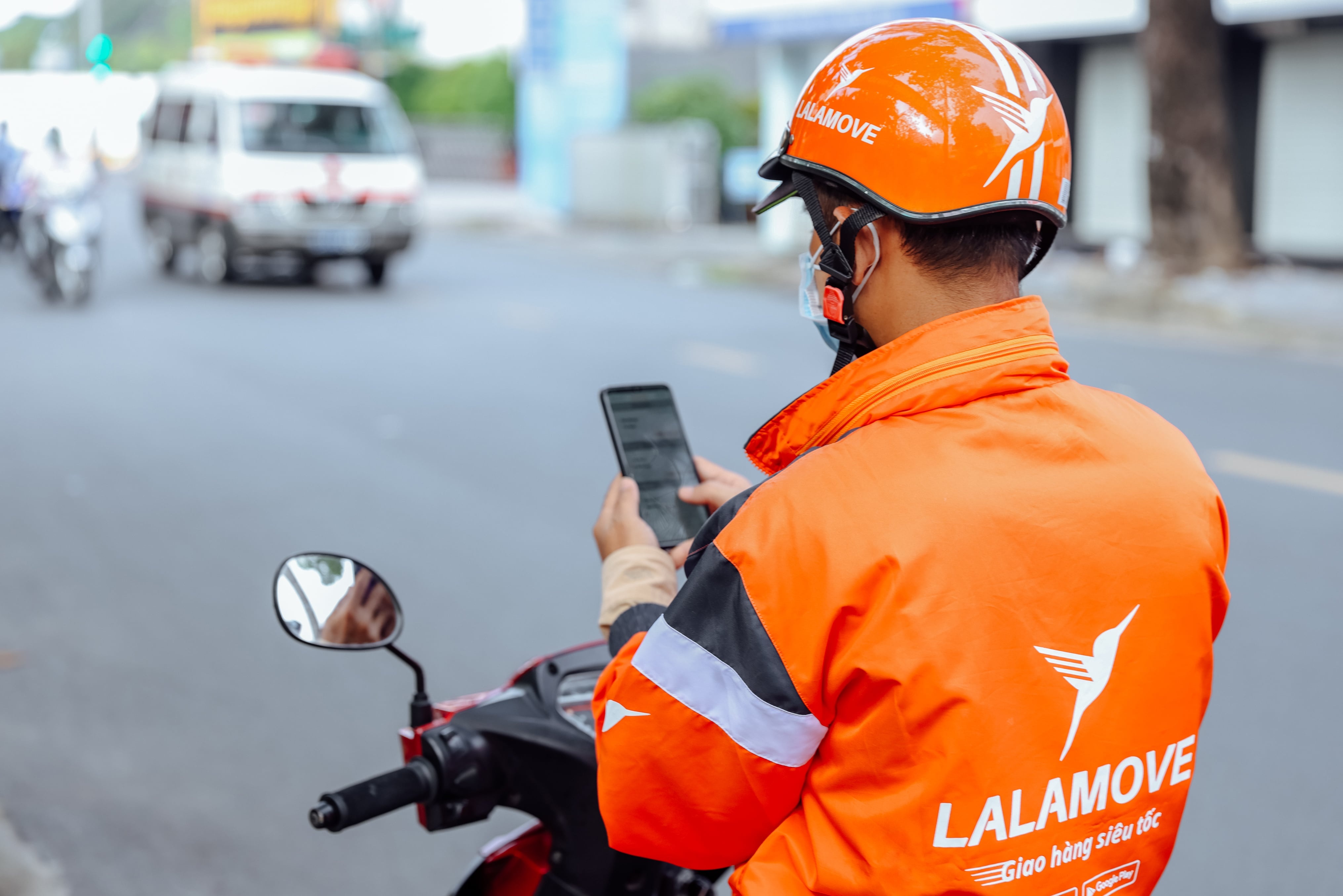 Tai xe cong nghe anh 2