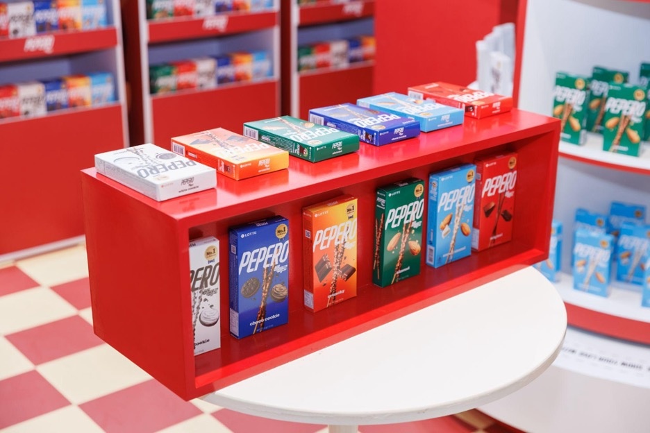 Pepero pop-up store xuat hien tai Lotte Mall West Lake hinh anh