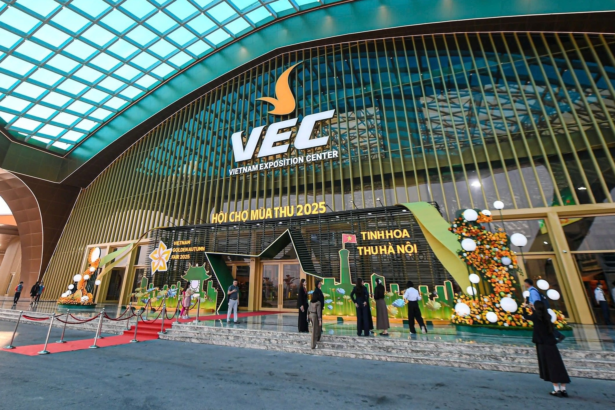 VEC thiet lap chuan muc moi voi Hoi cho Mua thu 2025 hinh anh